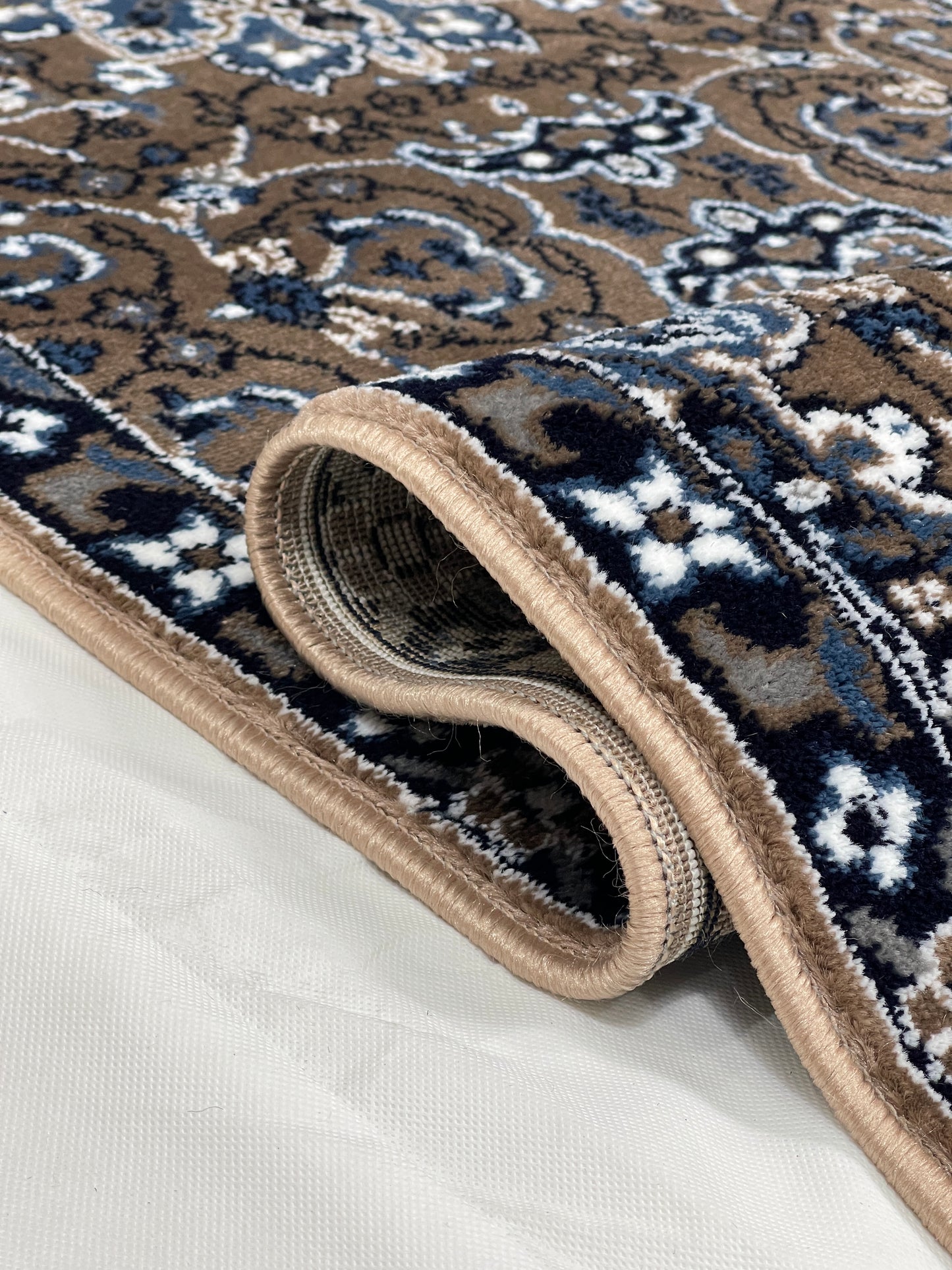 Mink Persian Polypropylene Woven Rug.  Size : 2.6 ft width x 6.6 ft length  (80 cm x 200cm)