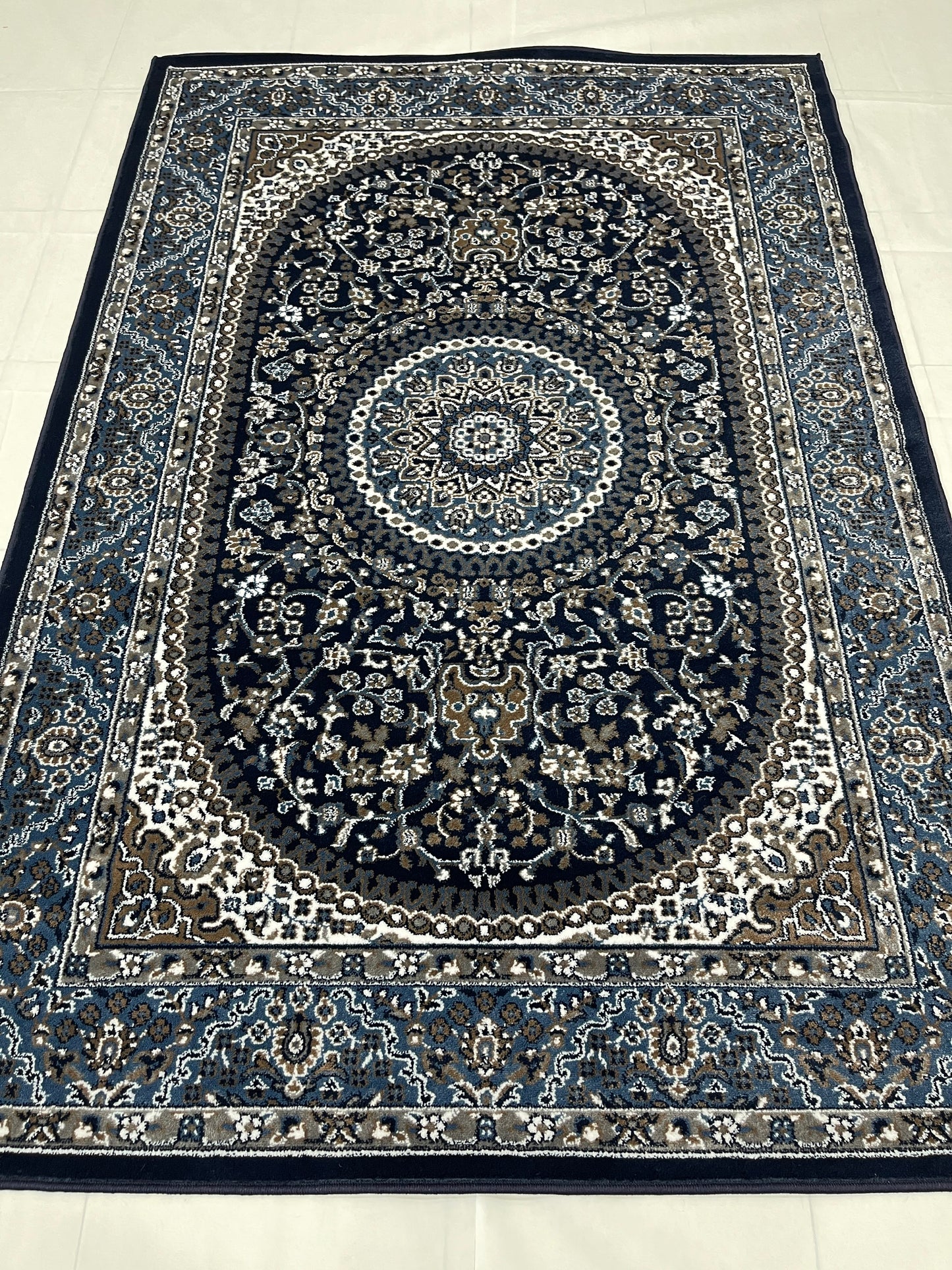 Persian Polypropylene Rug,back woven(Article-22-Blue)
Size : 5ft width  x 7.3ft length (150cm x 220cm)