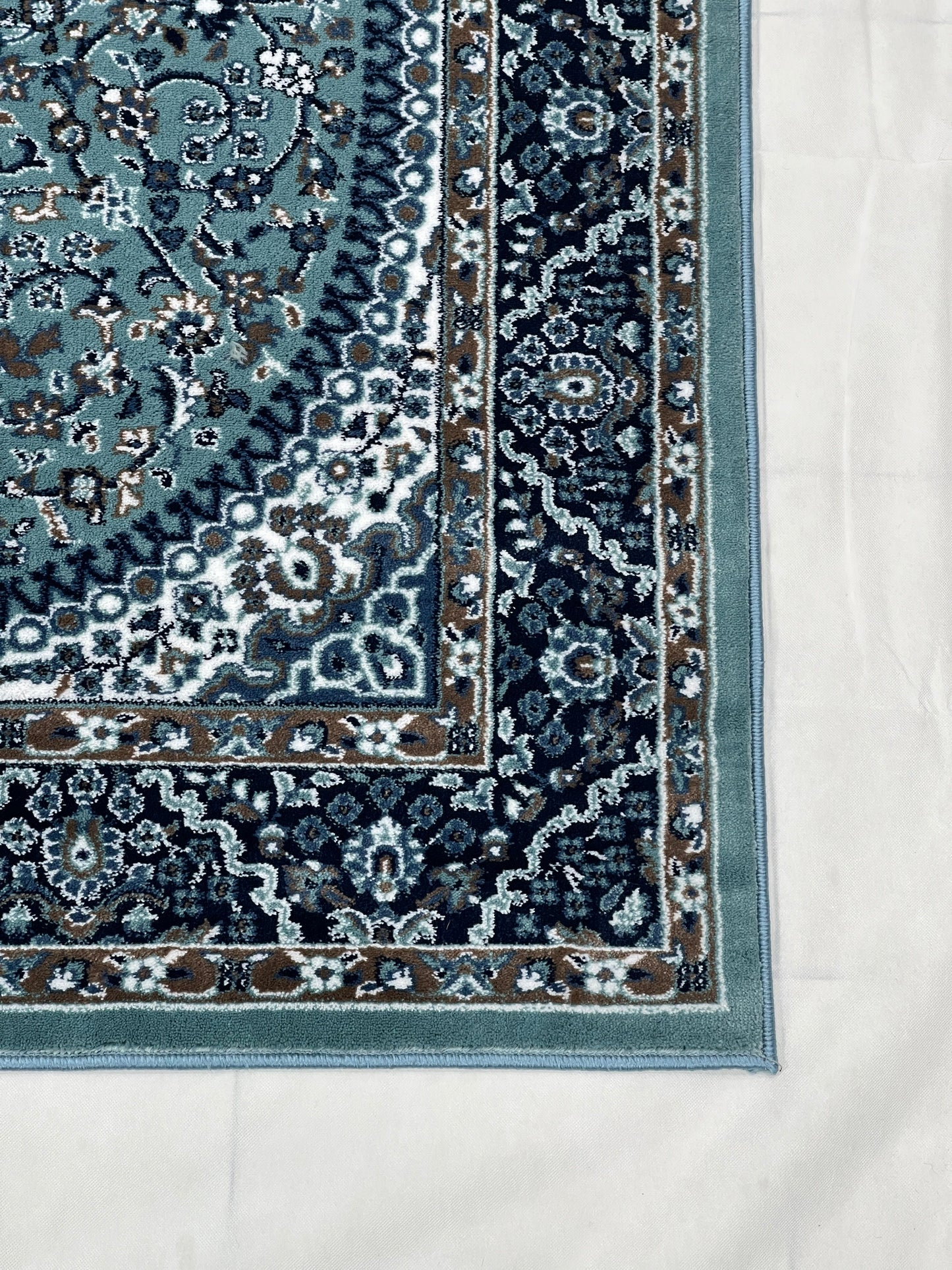 Persian Polypropylene Rug,back woven(Article-22-Feroze)
Size : 5ft width  x 7.3ft length (150cm x 220cm)