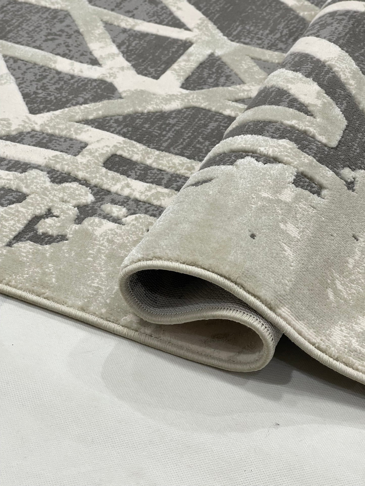 Irani Vintage Woven Rug.  Article -2080-Off White,Grey Size: 6.6 ft width x 9.6 ft length (200cm x 290cm)