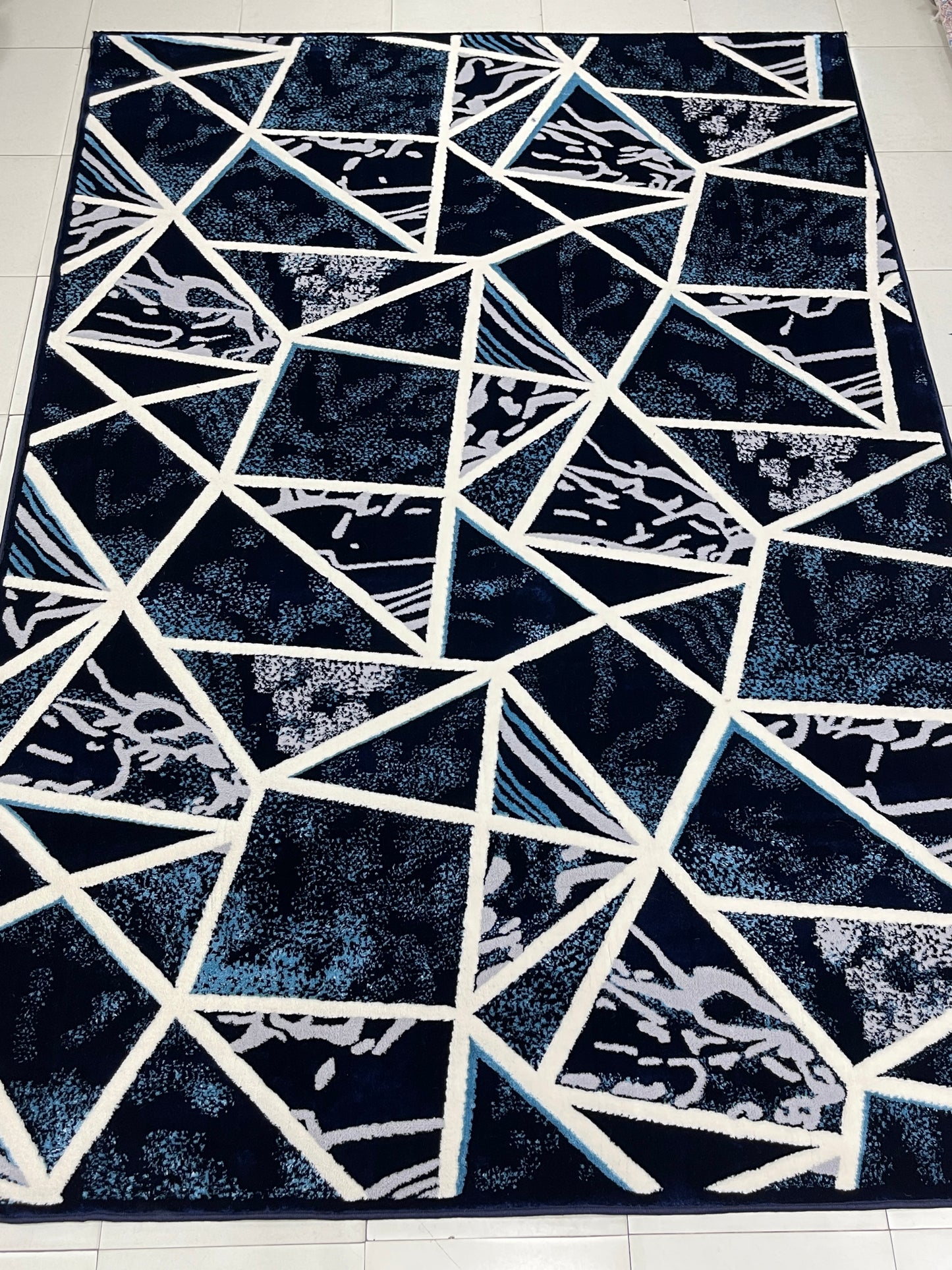 Polyester Silk.(Article-1631-Dark Blue)
Size : 6.6 ft width x 9.6 ft length ( 200 cm x 290 cm)