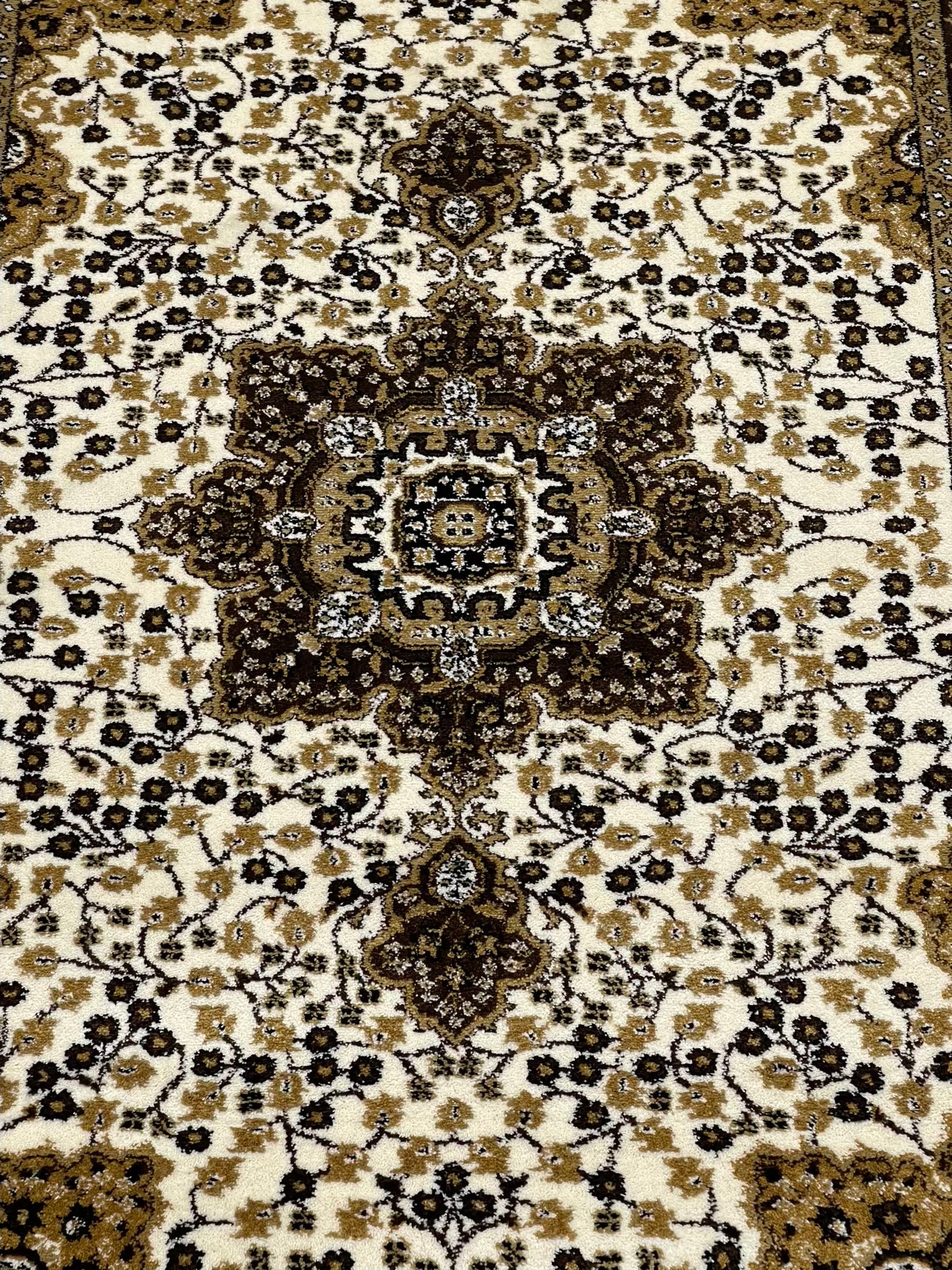 Persian Polypropylene Rug,back woven(Article-55-Off white)
Size : 5ft width  x 7.3ft length (150cm x 220cm)