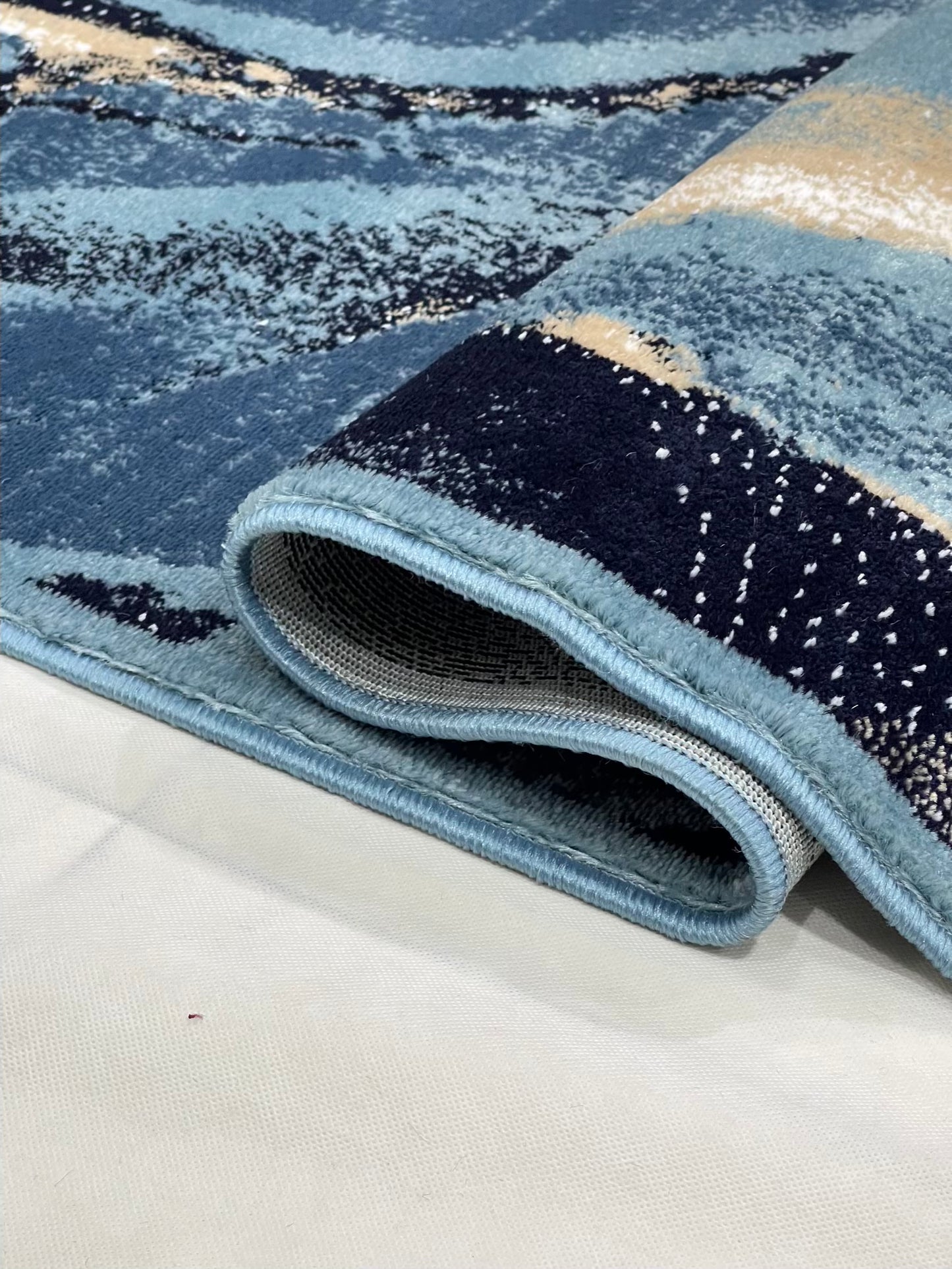 Modern polypropylene Rug,back woven(Article-349-Feroze)
Size : 5ft width  x 7.3ft length (150cm x 220cm)
