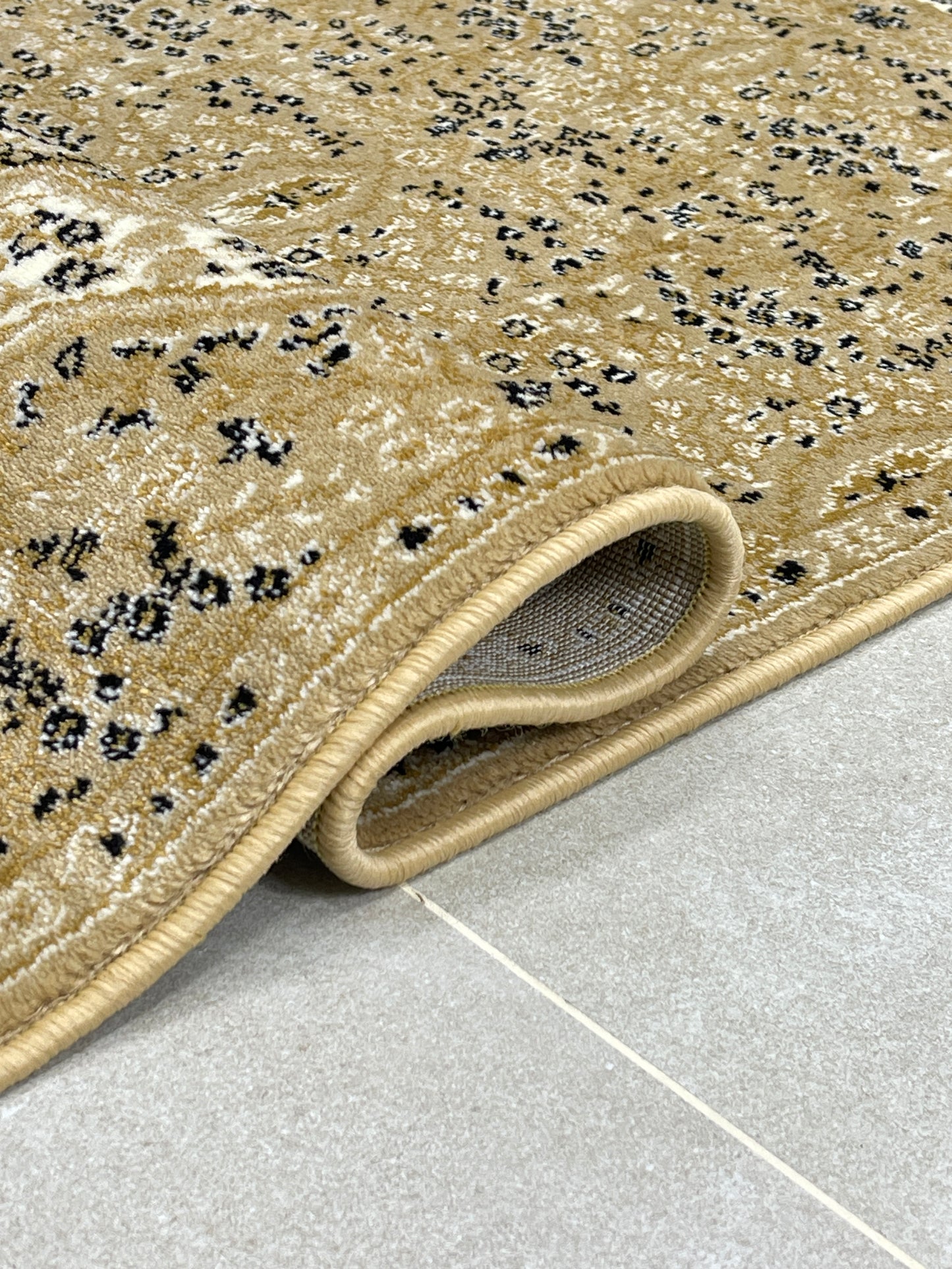 Beige Persian Polypropylene Woven Rug.
 Size : 2.6 ft width x 6.6 ft length
 (80 cm x 200cm)