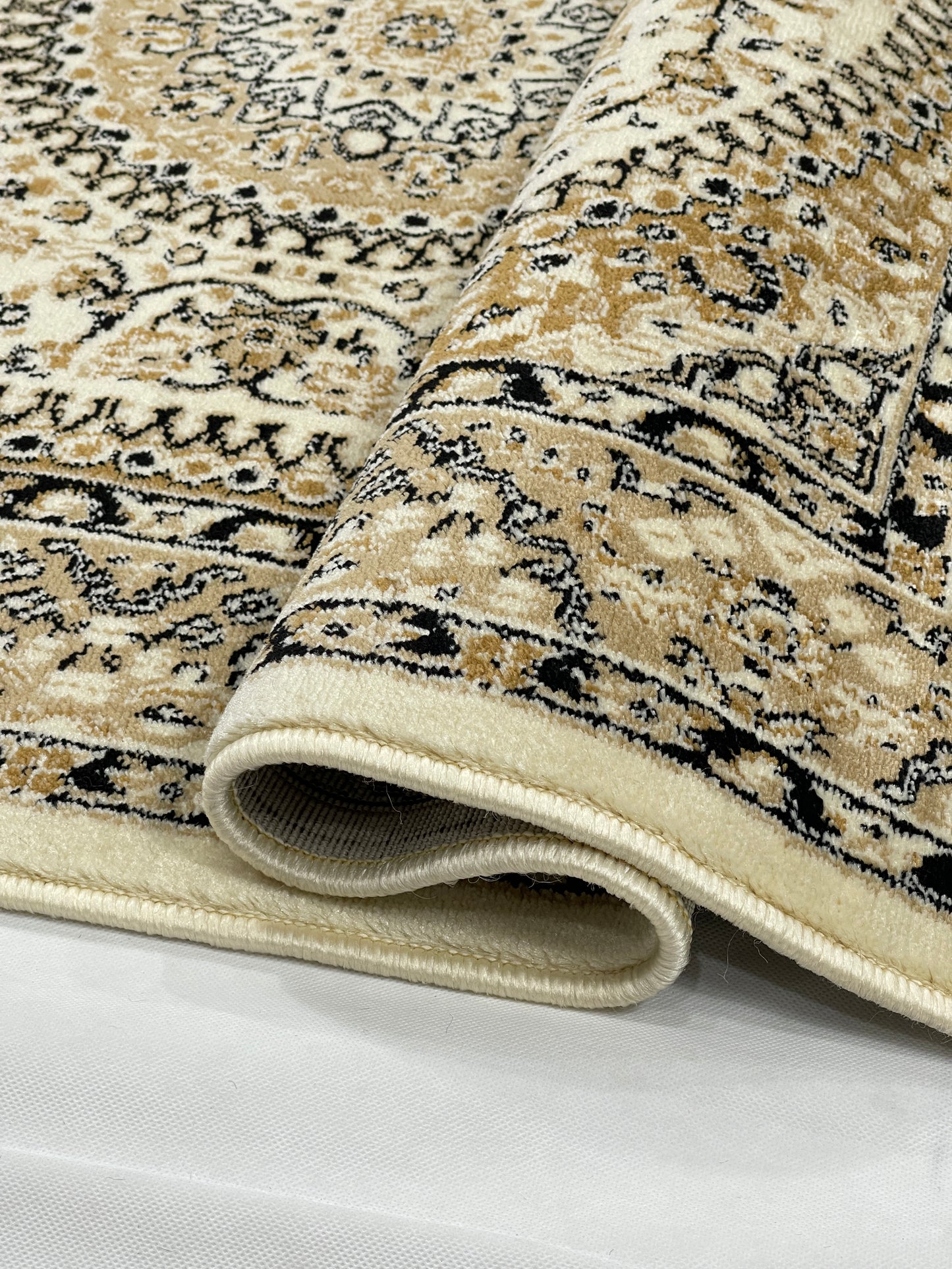 Persian polypropylene Rug,back woven(Article-22-off white)