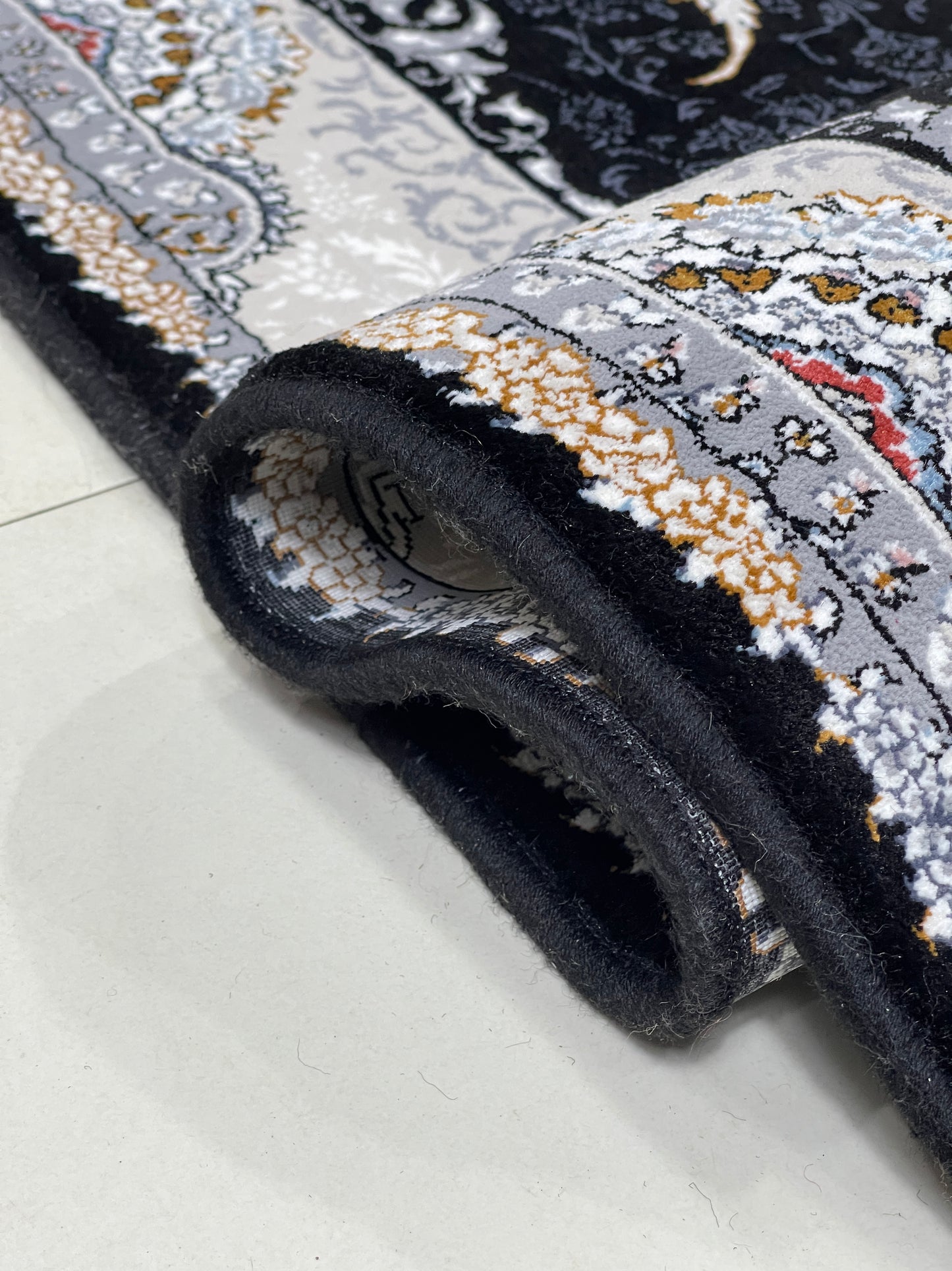 Irani  Acrylic 700 Reeds
Article -205-Black
Size : 3 ft width x 5 ft length (100cm x 150cm)