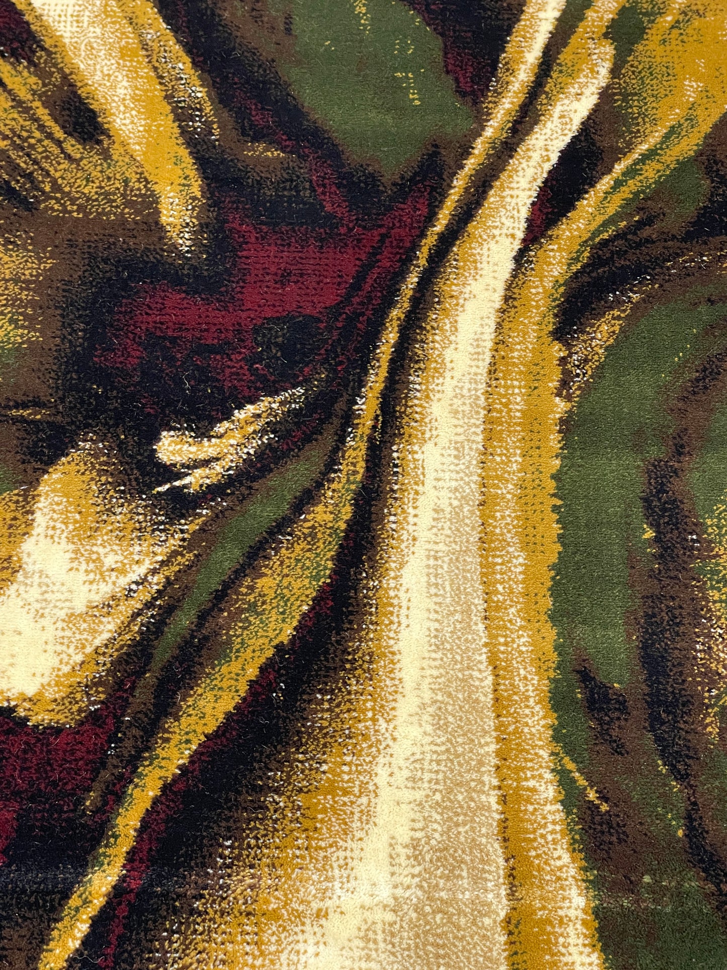 Modern polypropylene Rug,back woven
(Article-123-Gold)
Size : 4 ft width x 5.6 ft length (120 cm x 170 cm)