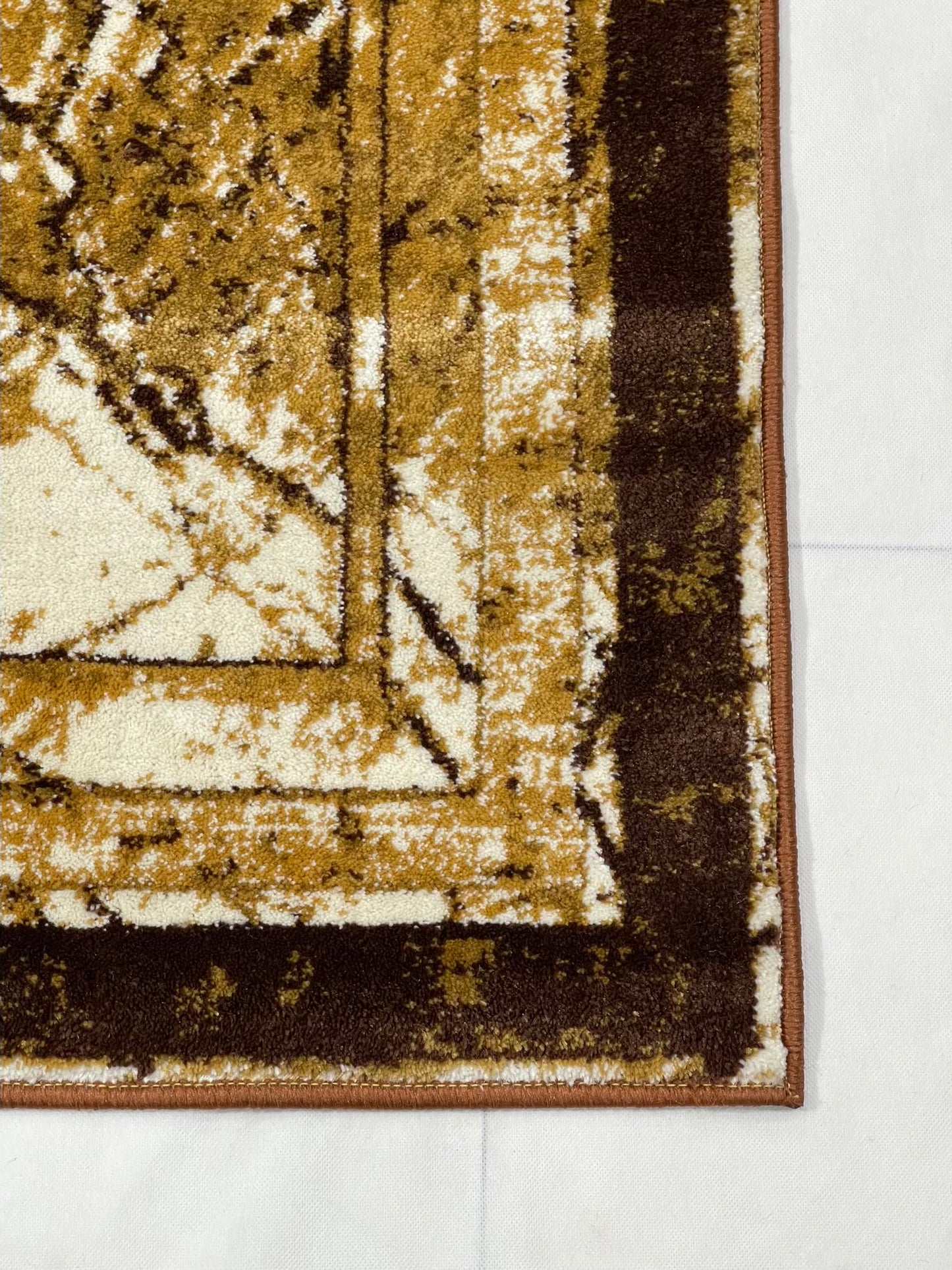Modern polypropylene Rug,back woven
(Article-175-Brown)
Size : 4 ft width x 5.6 ft length (120 cm x 170 cm)