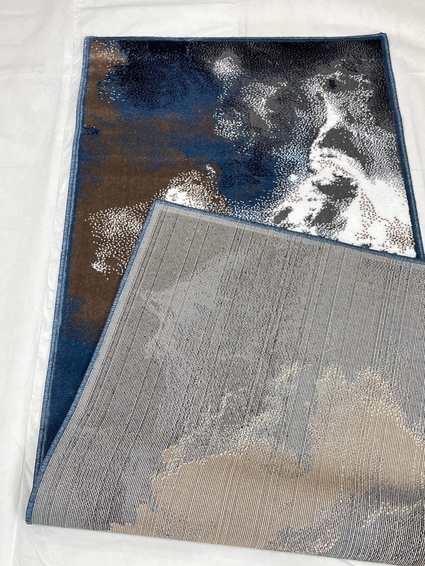 Blue Modern Polypropylene Woven Rug.  Size : 2.6 ft width x 6.6 ft length  (80 cm x 200cm)