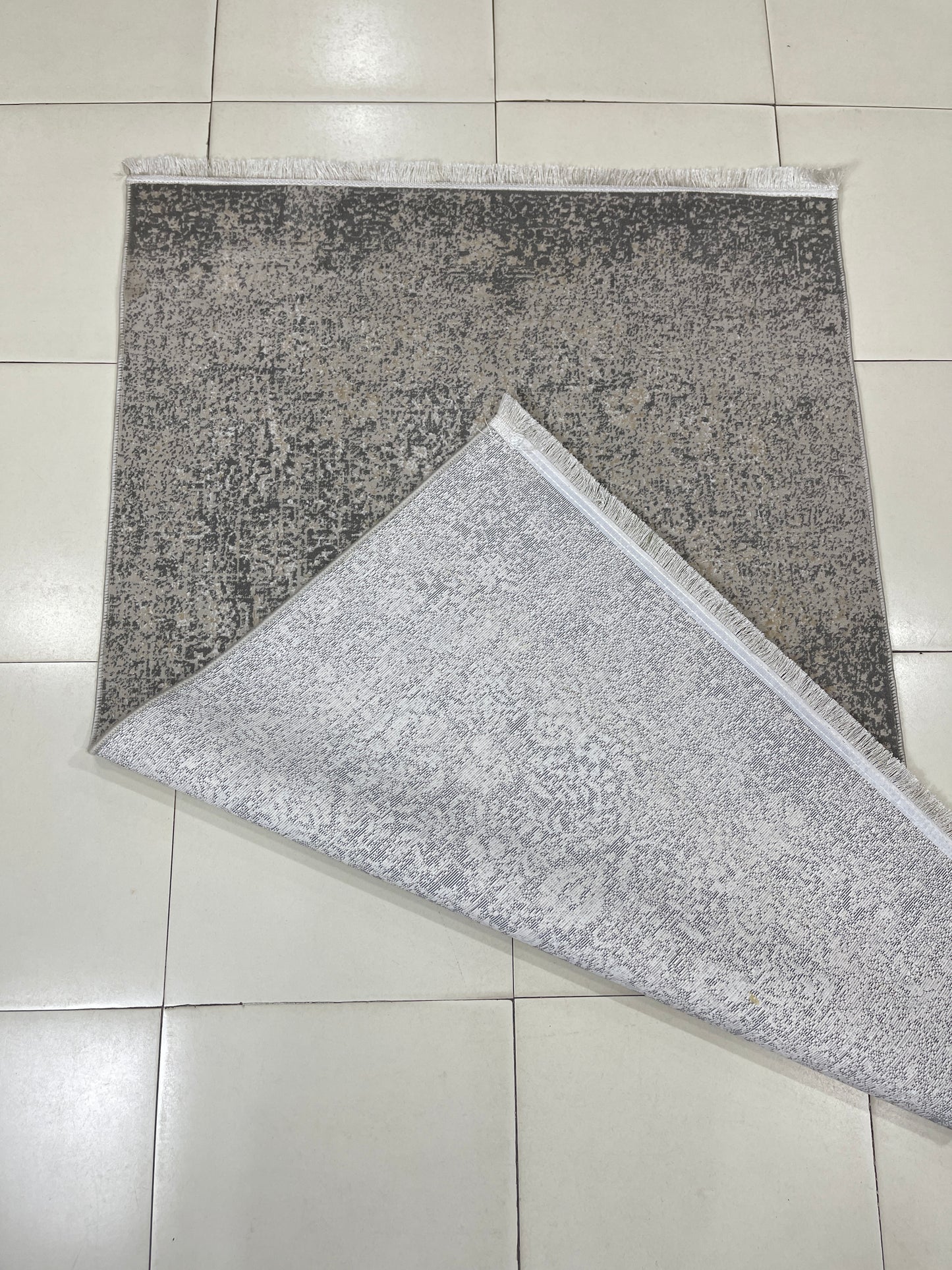 Irani viscose Rug , Woven Back Article-306-Grey Size : 3 ft width x 5 ft length (100 cm x 150cm)