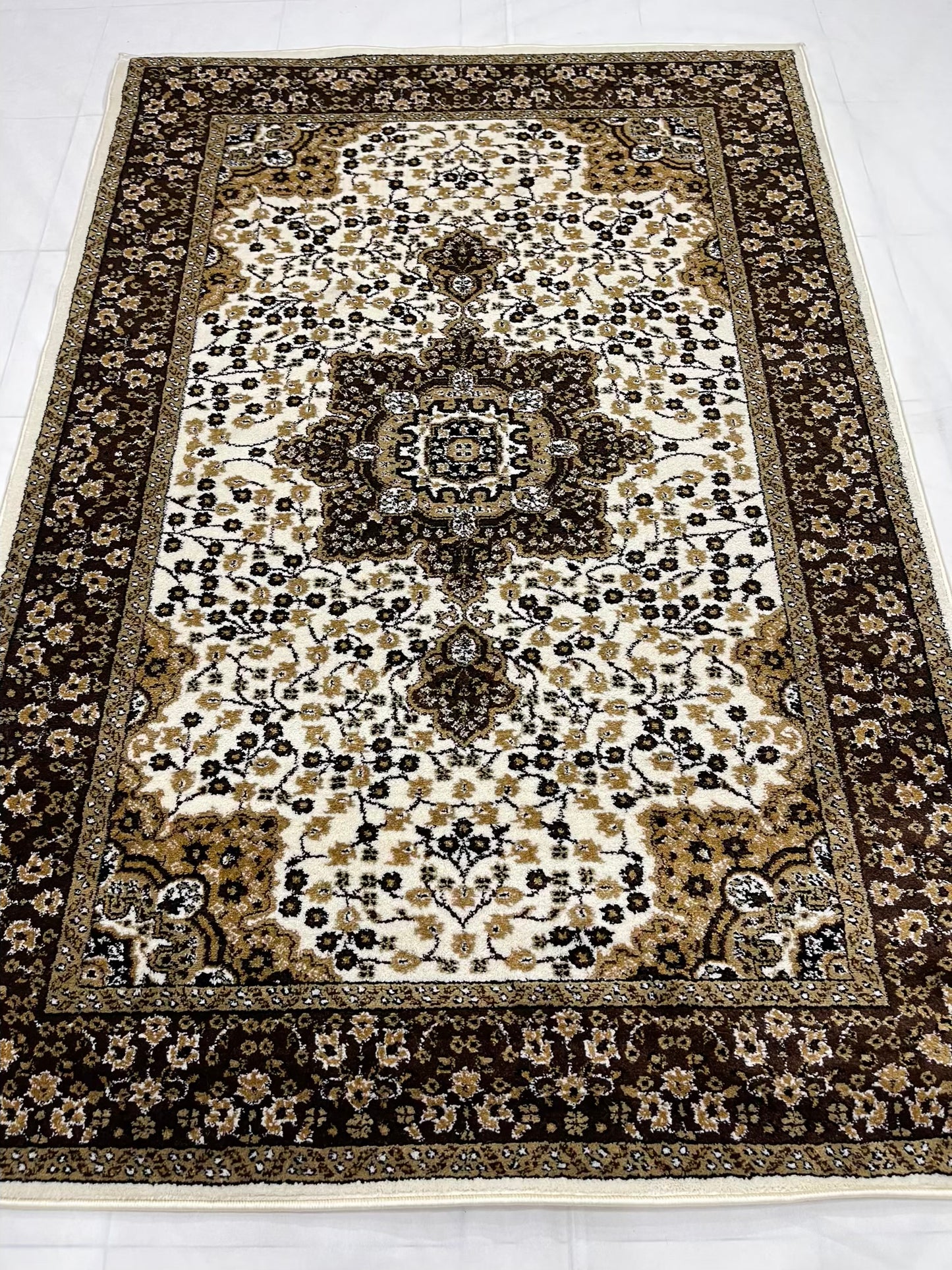 Persian Polypropylene Rug,back woven(Article-55-Off white)
Size : 5ft width  x 7.3ft length (150cm x 220cm)