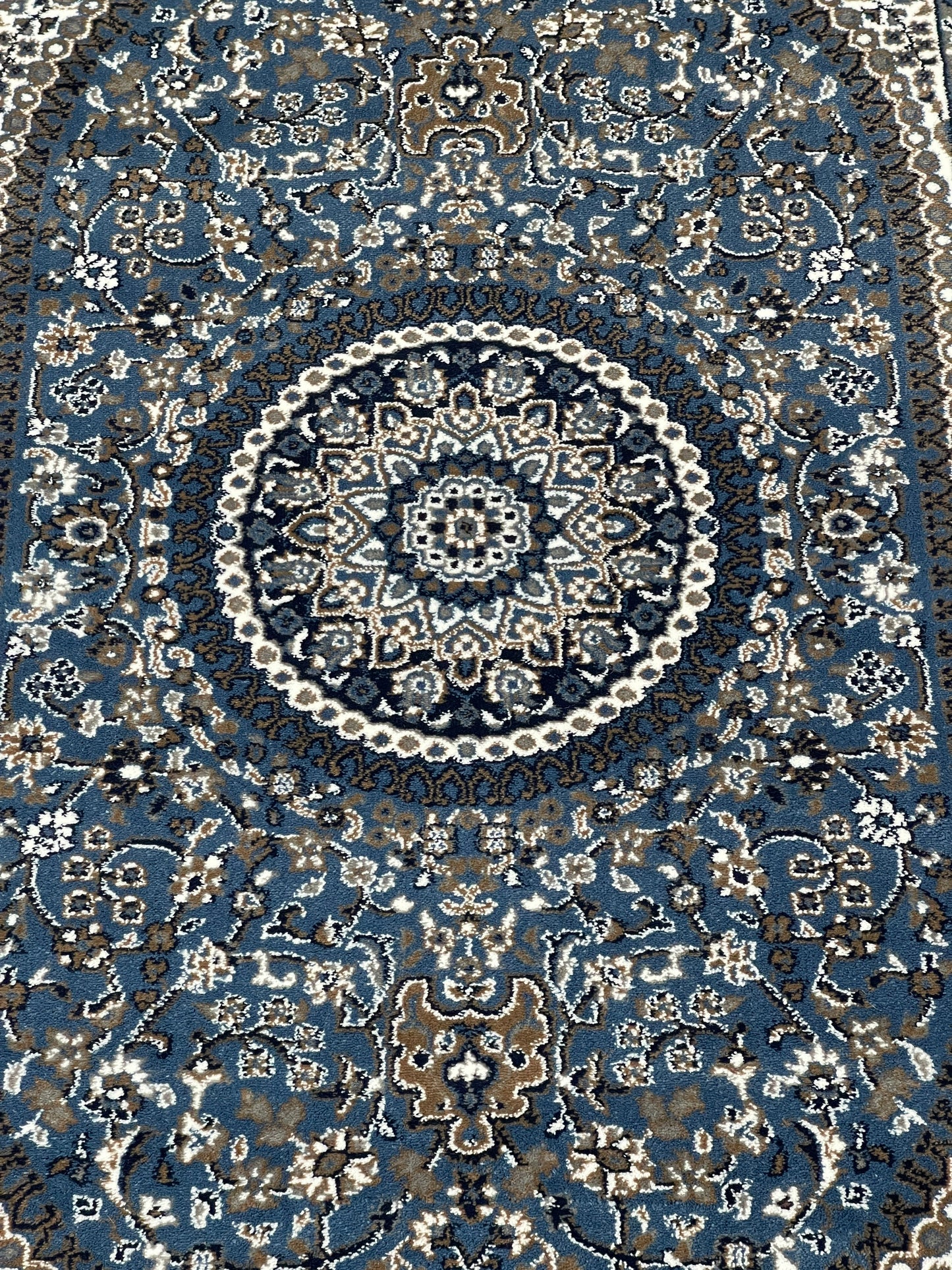 Persian Polypropylene Rug,back woven(Article-22-Blue)
Size : 5ft width  x 7.3ft length (150cm x 220cm)