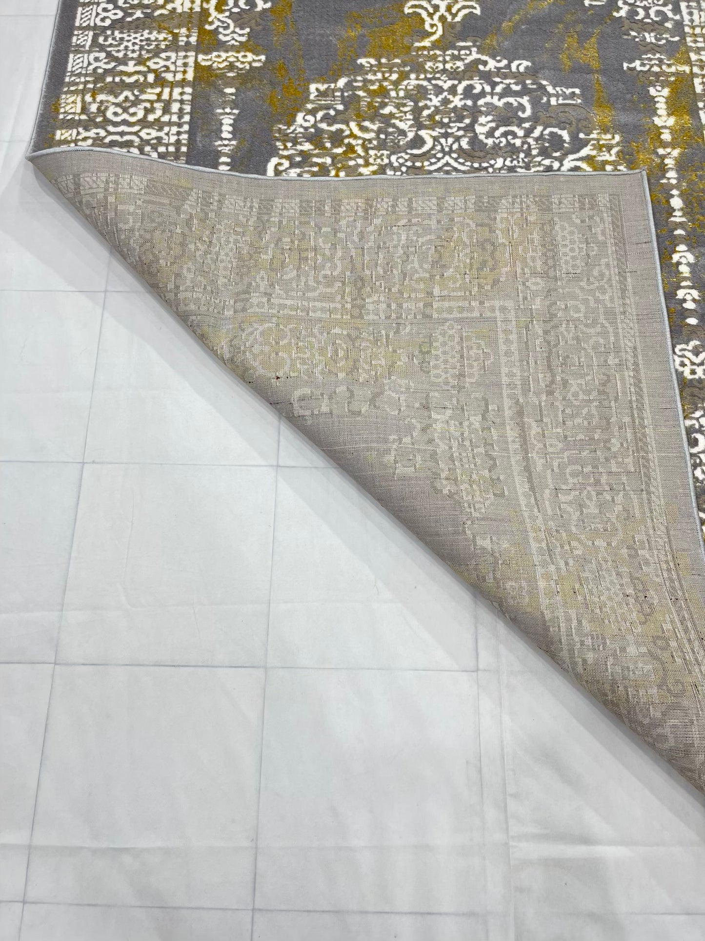 Polyester Silk.(Article-2575-Cream , white  ) Size : 6.6 ft width x 9.6 ft length ( 200 cm x 290 cm)