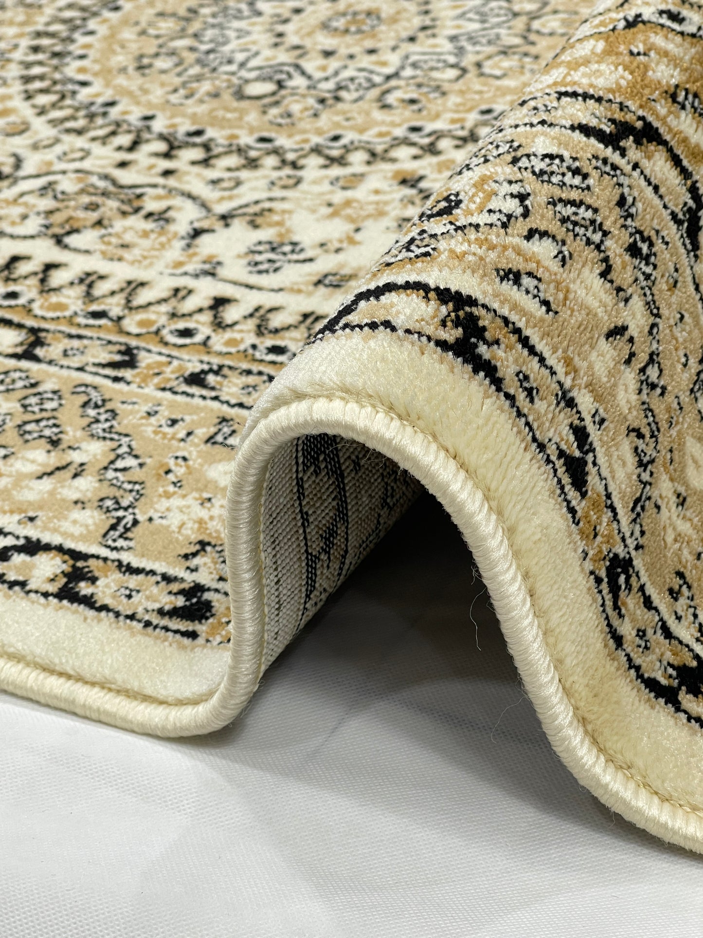 Persian polypropylene Rug,back woven(Article-22-off white)