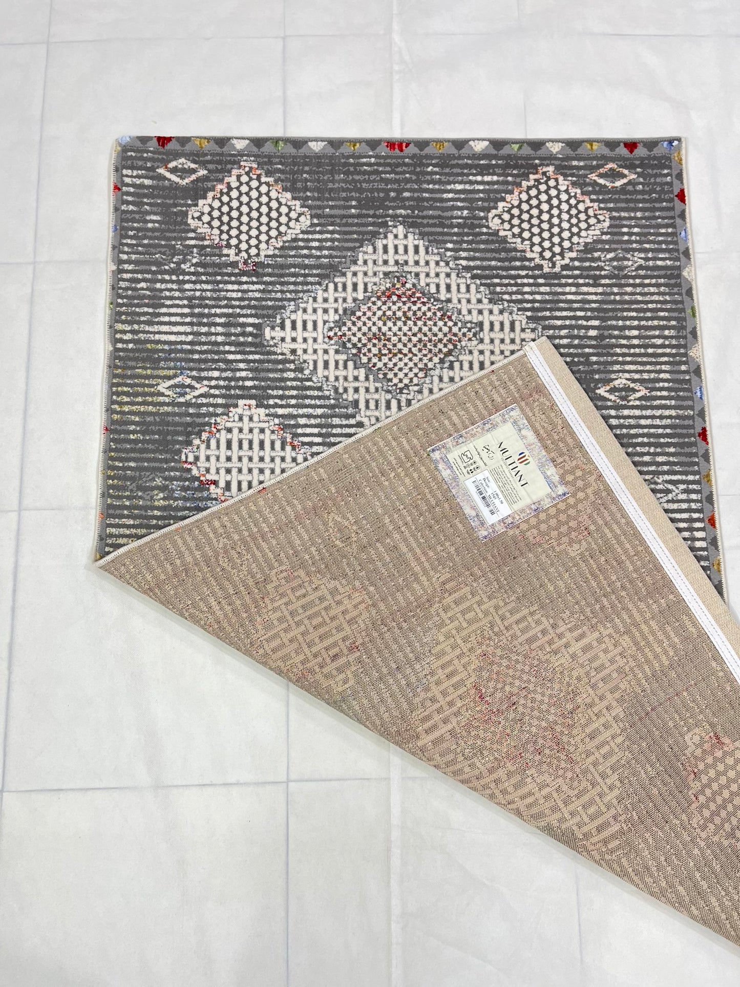 Irani viscose Rug , Woven Back Article-312-Grey Size : 3 ft width x 5 ft length (100 cm x 150cm)