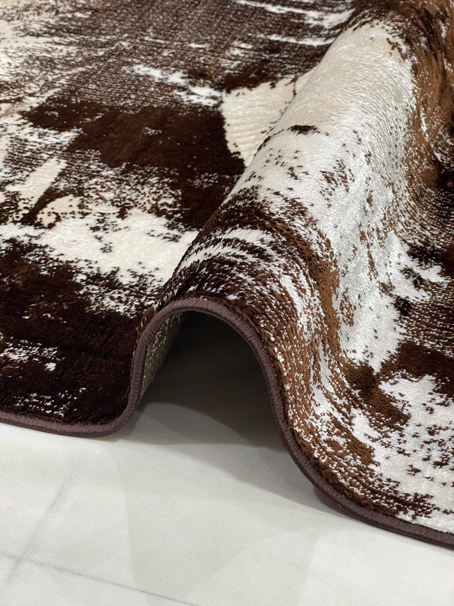 Turkish Top Quality Silk.(Article-1089-Brown) Size: 6.6 ft width x 9.6 ft length (200cm x 290cm)