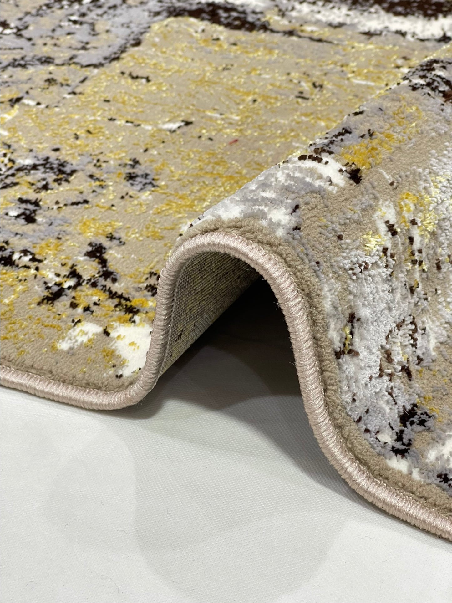 Pakistani Silk Woven Rug.(Article-1450-Beige)
Size : 3 ft width x 5 ft length ( 100cm x 150cm)