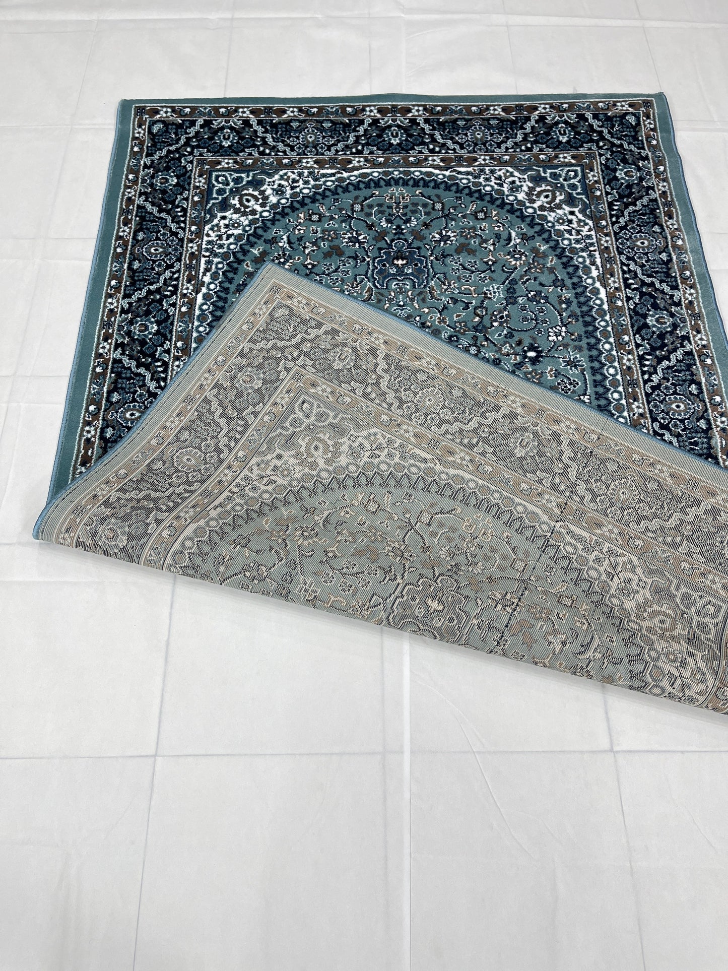 Persian Polypropylene Rug,back woven(Article-22-Feroze)
Size : 5ft width  x 7.3ft length (150cm x 220cm)
