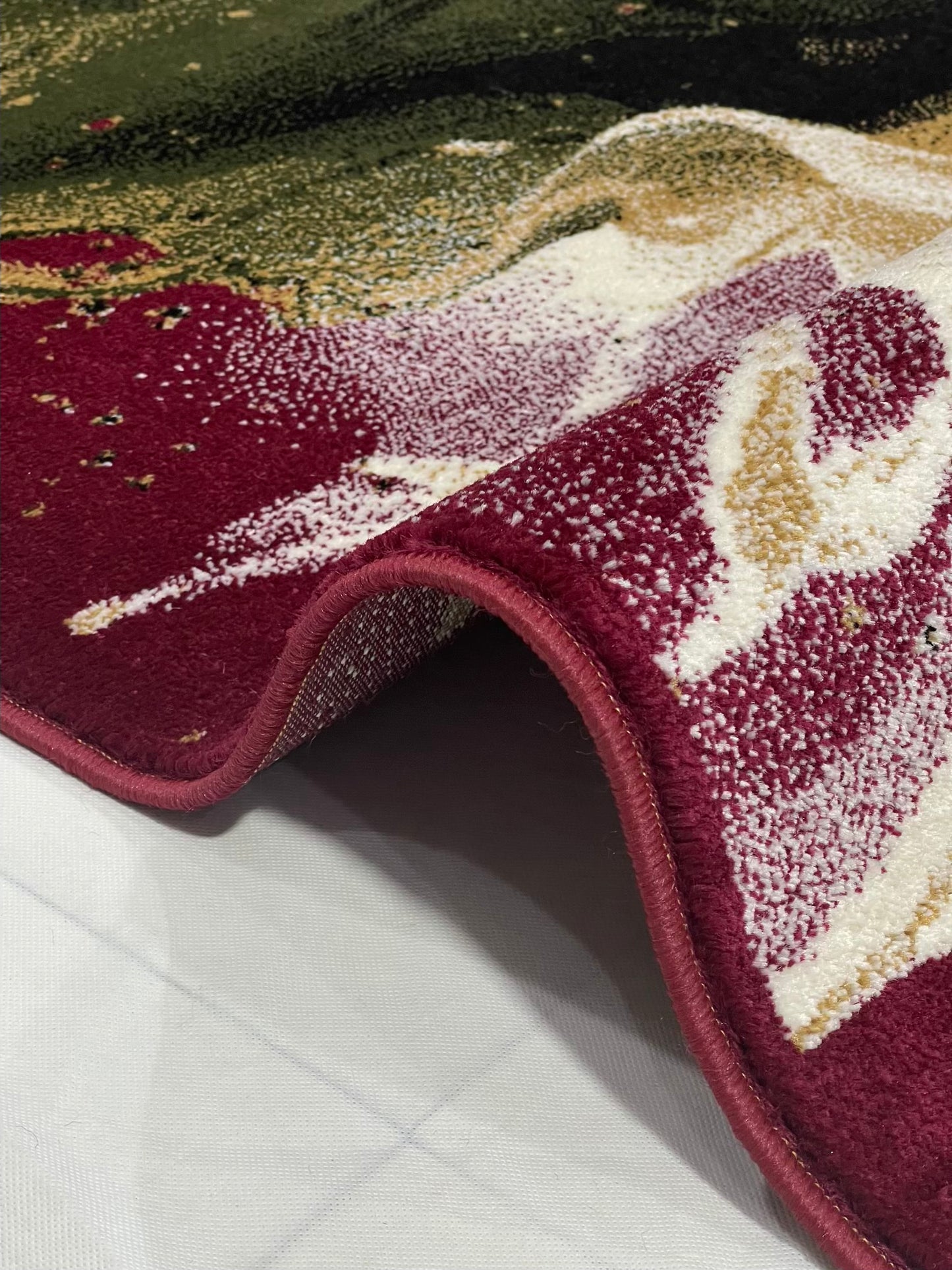 Modern  polypropylene Rug,back woven(Article-1179-Red)
Size : 6.6 ft width x 9.6 ft length (200cm x 290cm)