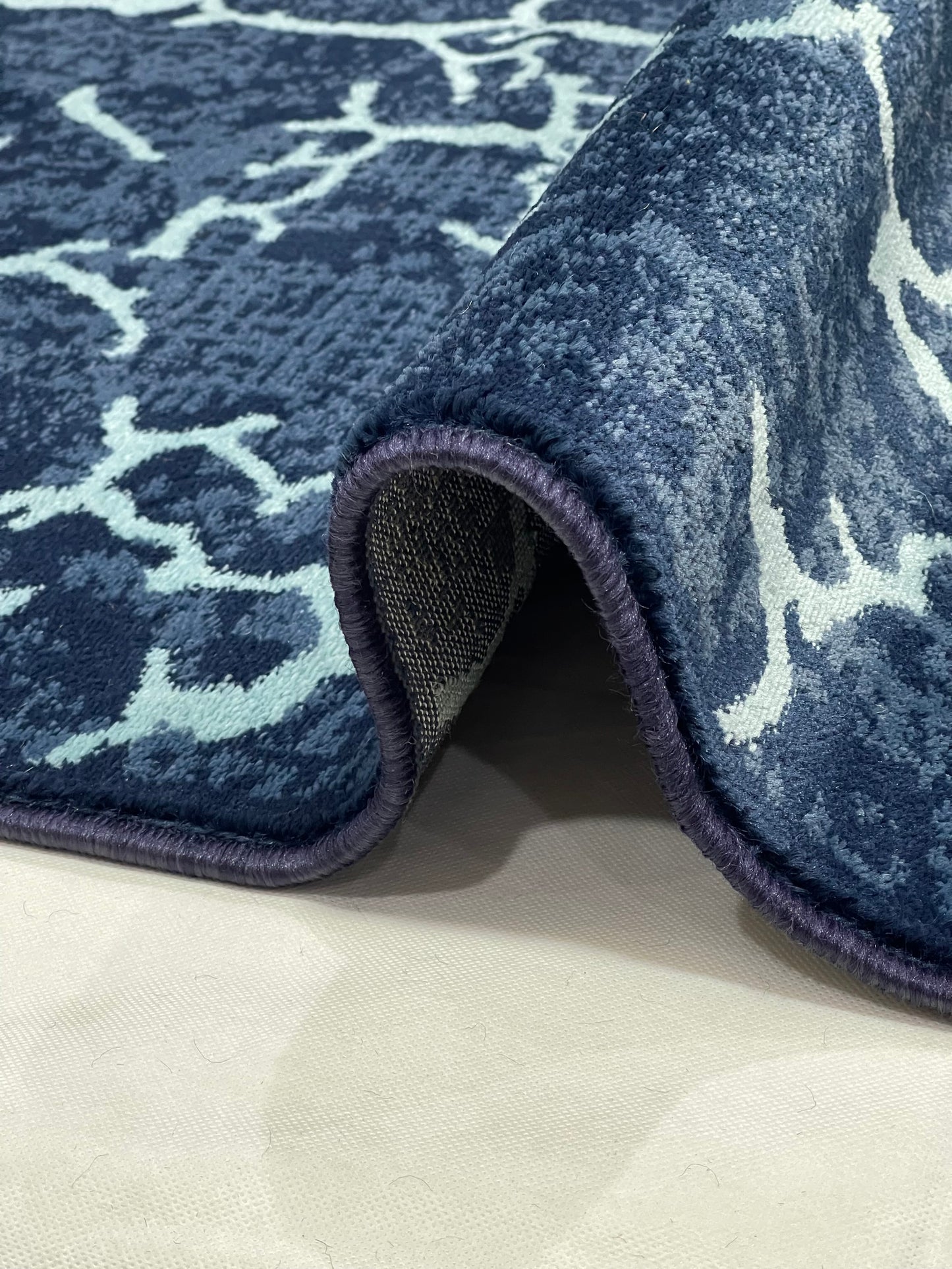 Modern polypropylene Rug,back woven(Article-6774-Blue ) Size : 5ft width  x 7.3ft length (150cm x 220cm)