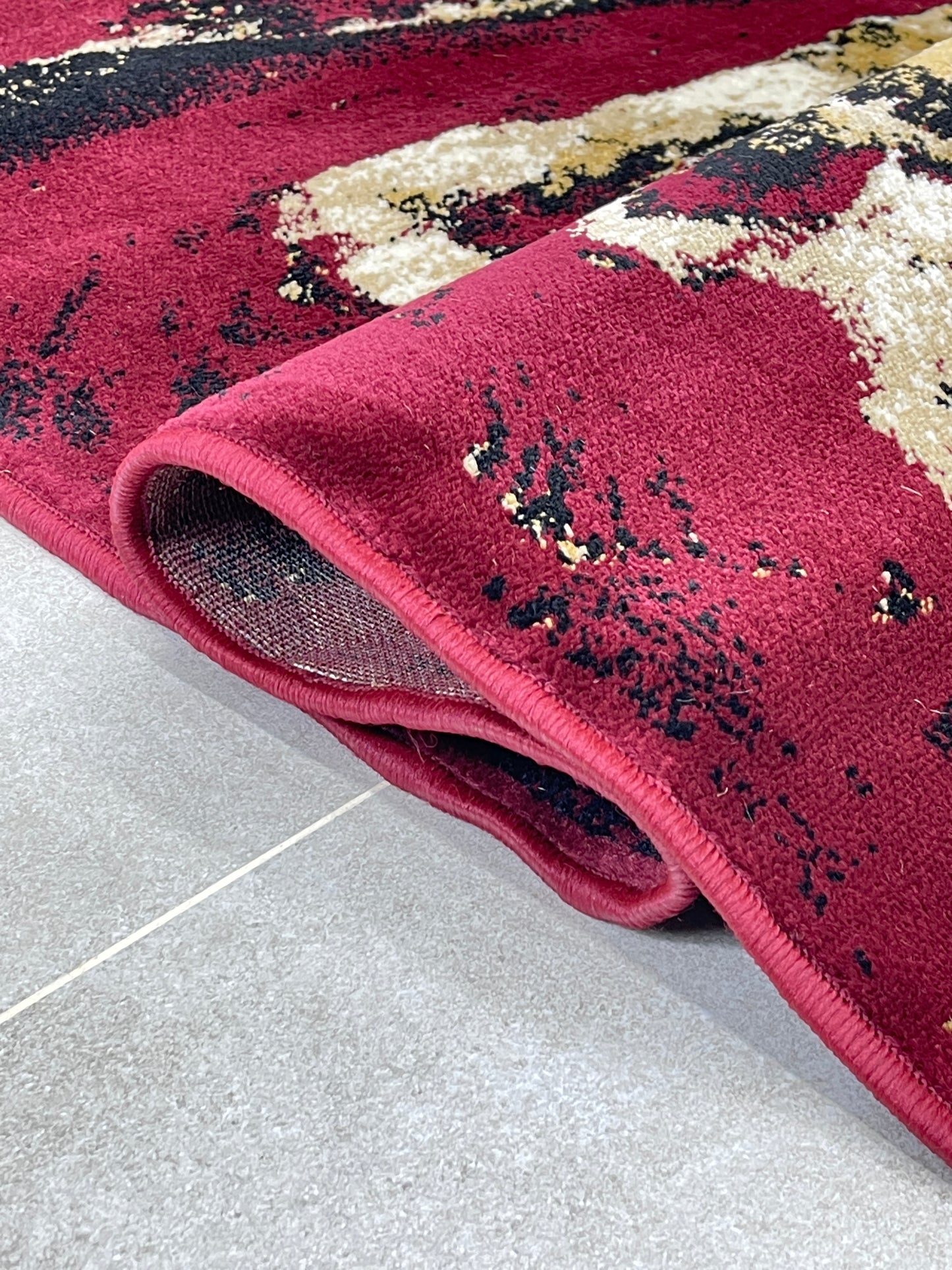 Modern polypropylene Rug,back woven(Article-6772-Red ) Size : 5ft width  x 7.3ft length (150cm x 220cm)