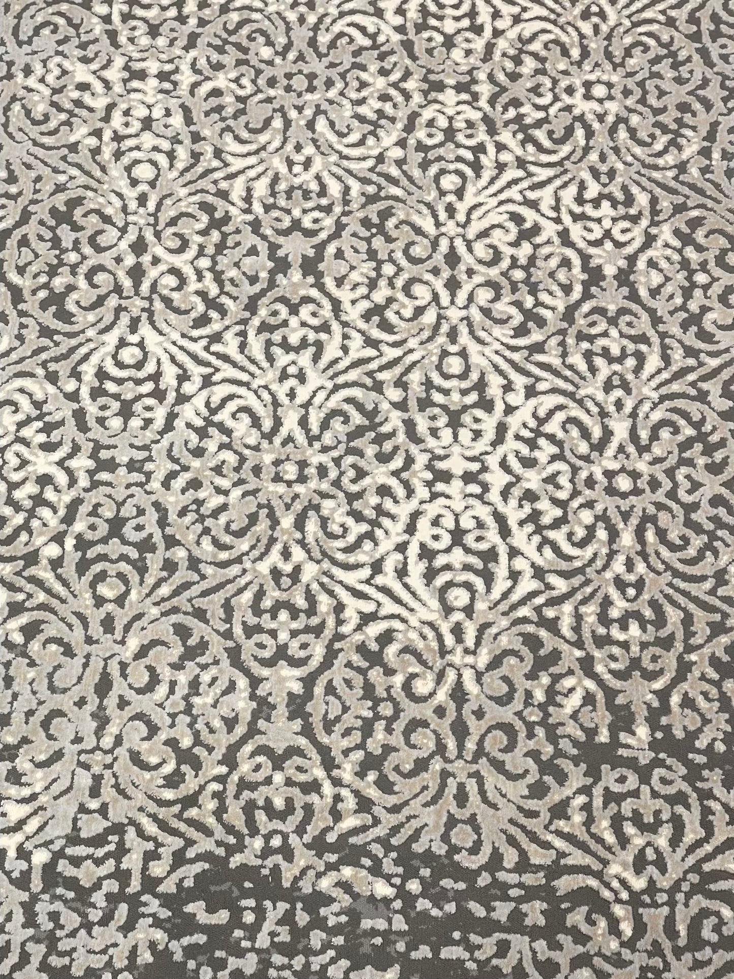 Irani Vintage Woven Rug.
 Article -2030-Grey
Size: 6.6 ft width x 9.6 ft length (200cm x 290cm)