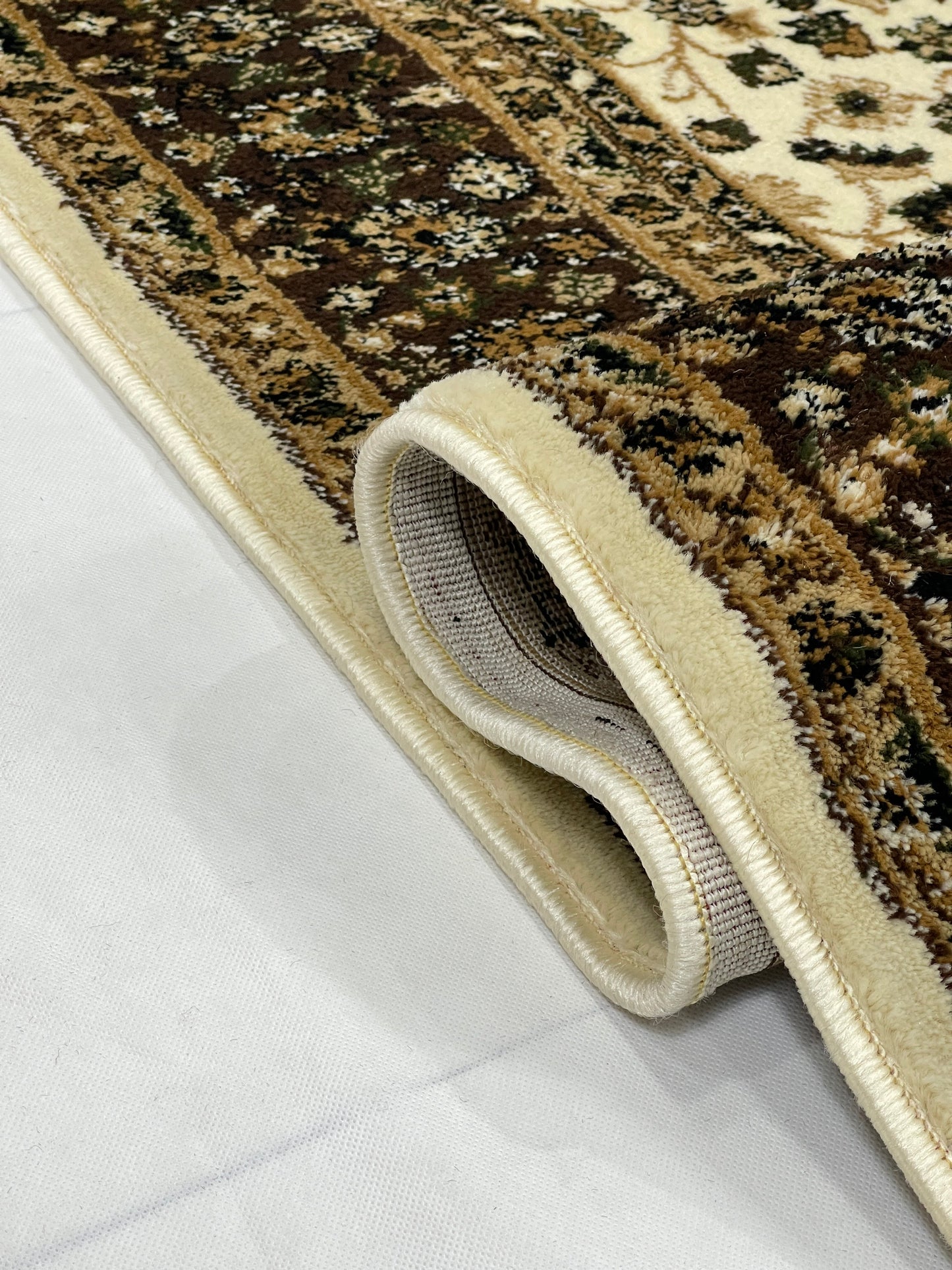 Persian Polypropylene Rug,back woven(Article-140-Off White)
Size : 5ft width  x 7.3ft length (150cm x 220cm)