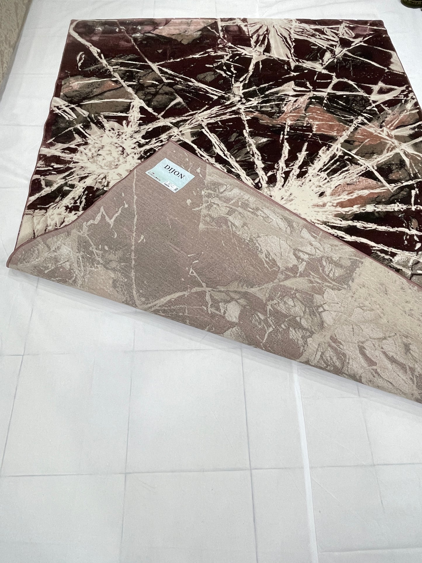 Turkish Top Quality Silk.(Article-1079-Peach) Size: 6.6 ft width x 9.6 ft  (200cm x 290cm)