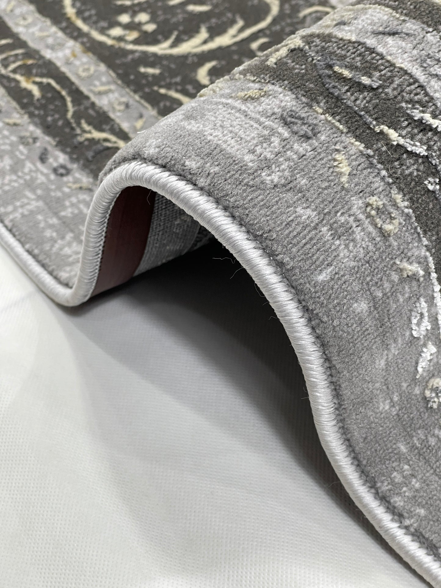 New Turkish Silk (Surya A) 
Size: 6.6 ft width x 9.6 ft length (200cm x 290cm)
Article -622- Grey & Beige