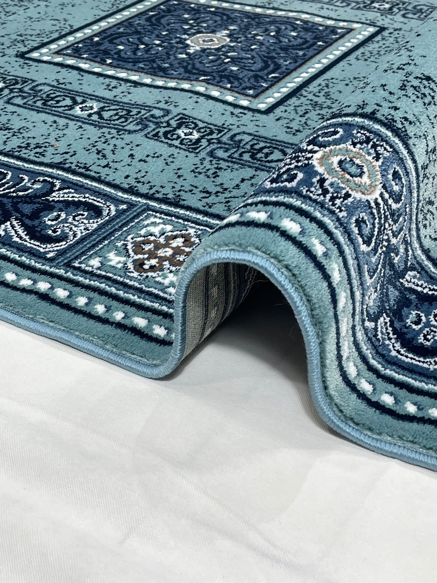 Persian Polypropylene Rug,back woven(Article-868-Feroze)
Size : 5ft width  x 7.3ft length (150cm x 220cm)