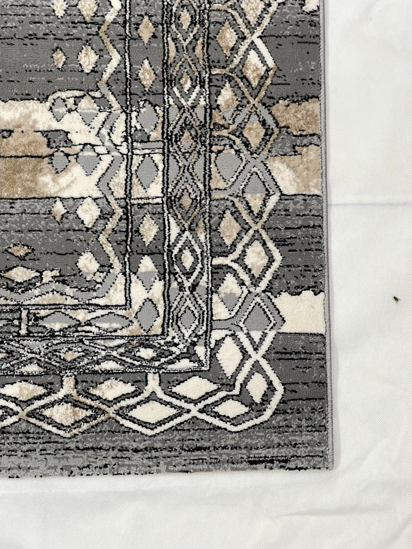 Irani Vintage Woven Rug.
 Article -2045-Grey
Size: 4 ft width x 6 ft length ( 120cm x 180 cm)