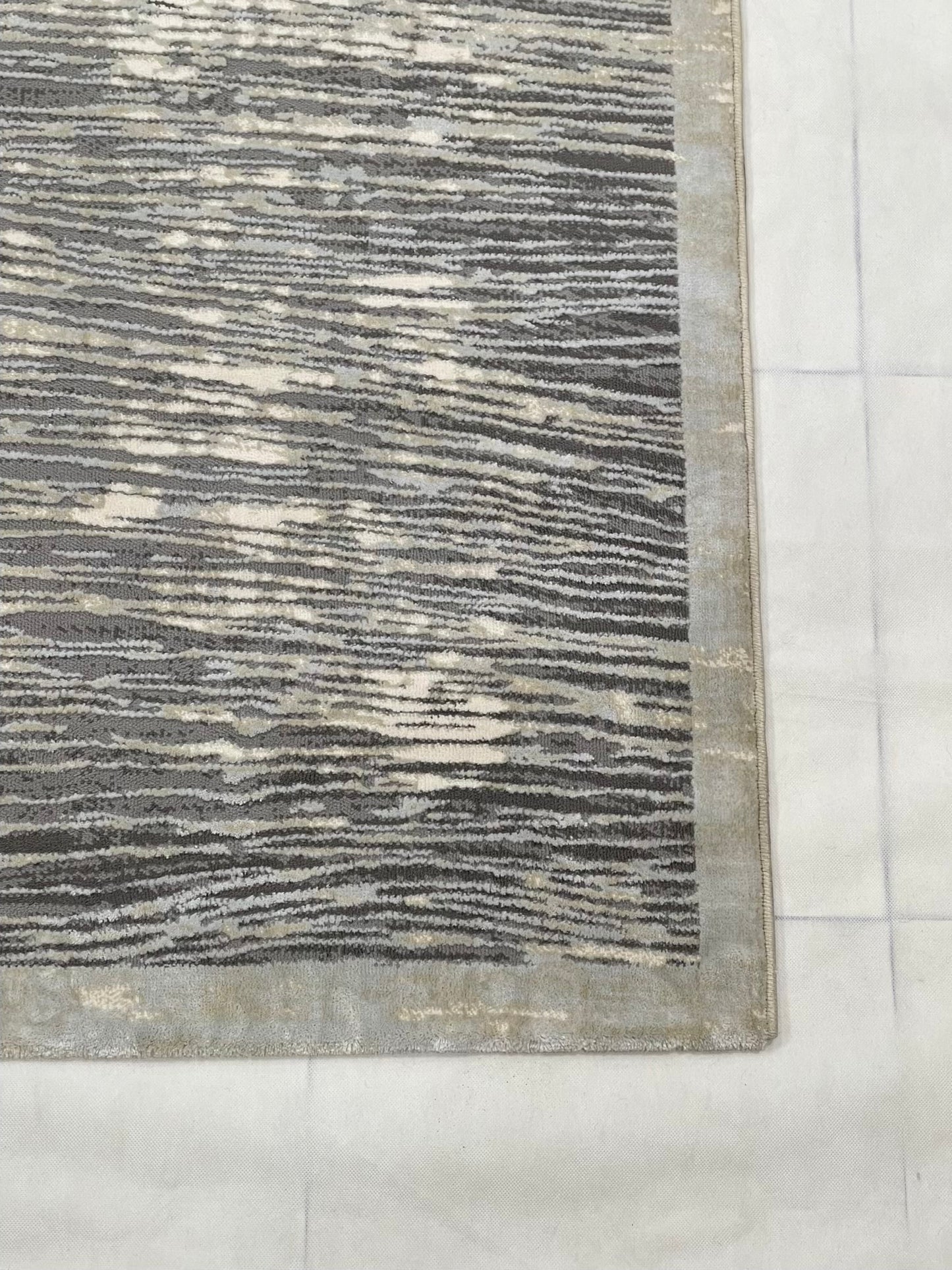 Modern Turkish Silk , Woven Back (Article-1301-Off white,Grey)
Size : 5 ft width x 7.3 ft length
