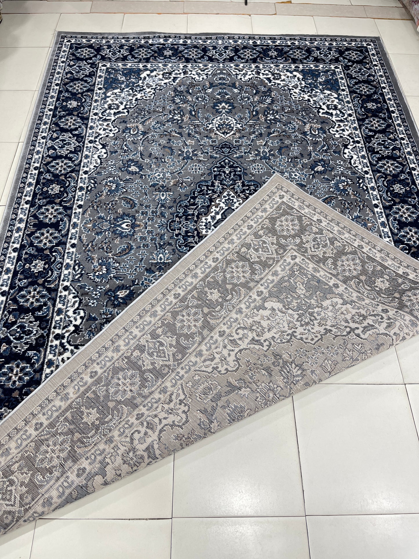 Persian polypropylene Rug,back woven(Article-01-Grey)
Size : 6.6 ft width x 9.6 ft length (200cm x 290cm)