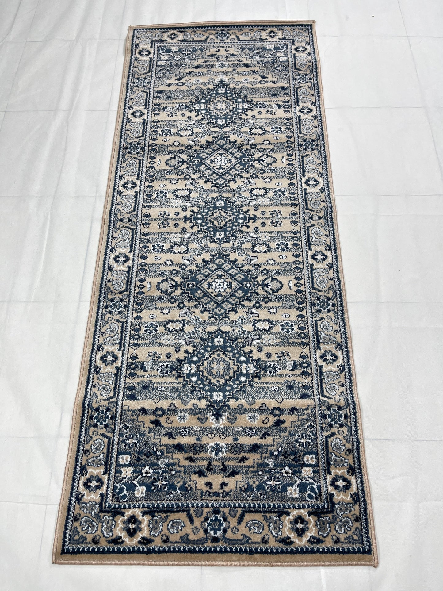 Mink Persian Polypropylene Woven Rug.
 Size : 2.6 ft width x 6.6 ft length
 (80 cm x 200cm)