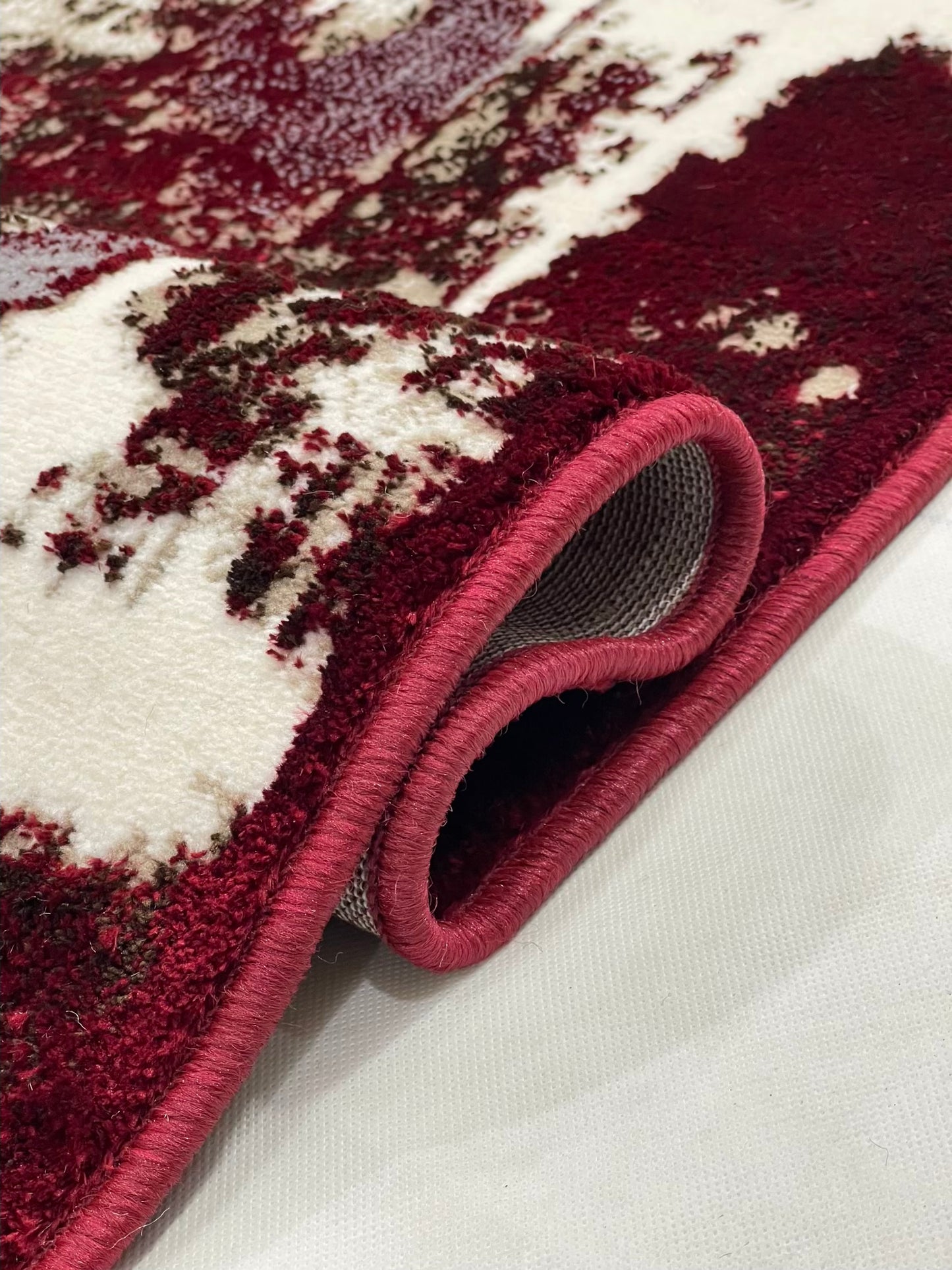 Pakistani Silk Woven Rug.(Article-1464-Red) Size : 5ft width  x 7.3ft length (150cm x 220cm)