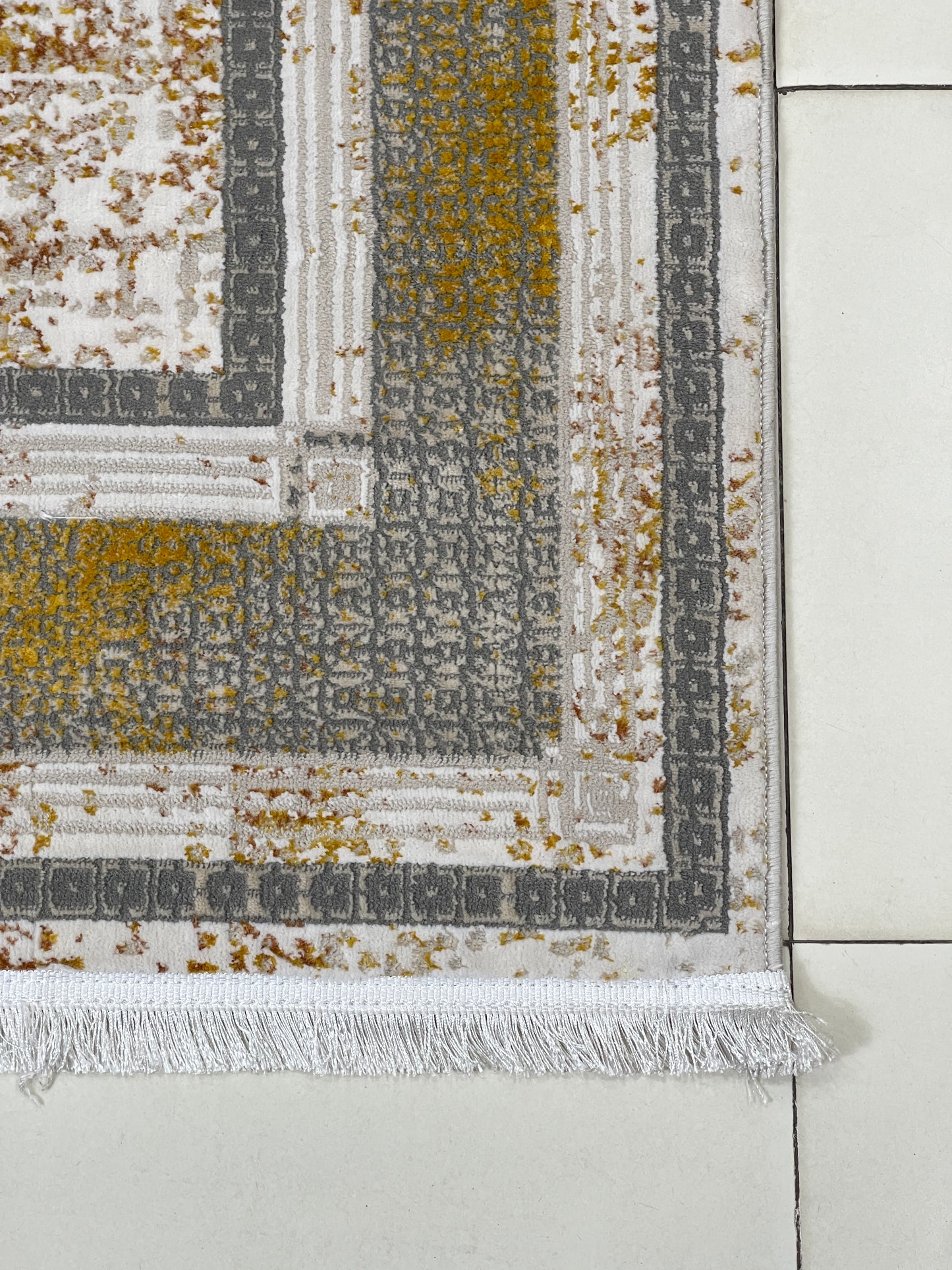 Irani viscose Rug , Woven Back
Article-316-Off white
Size : 3 ft width x 5 ft length (100 cm x 150cm)