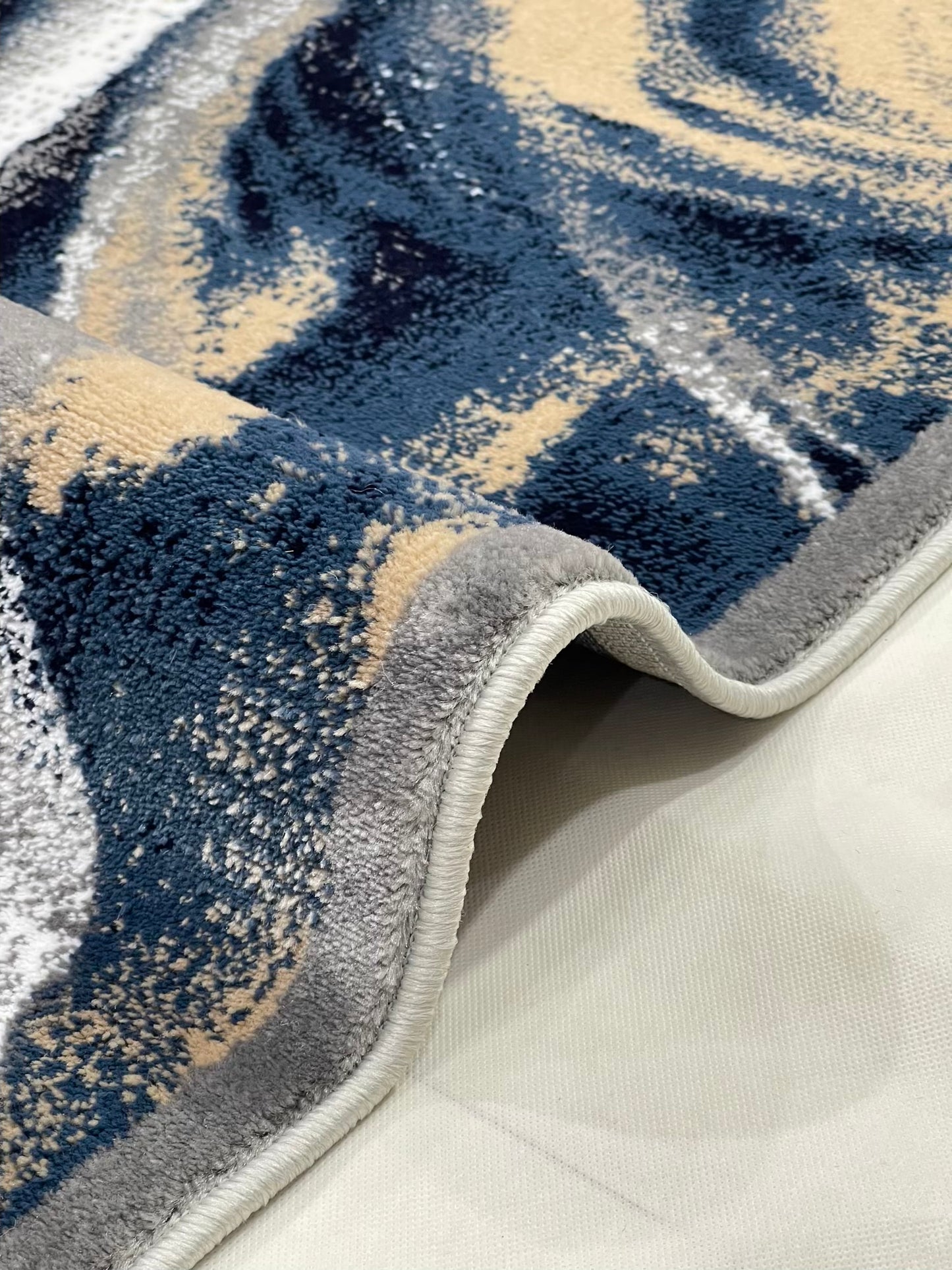 Modern polypropylene Rug,back woven(Article-23-Grey)
Size : 5ft width  x 7.3ft length (150cm x 220cm)