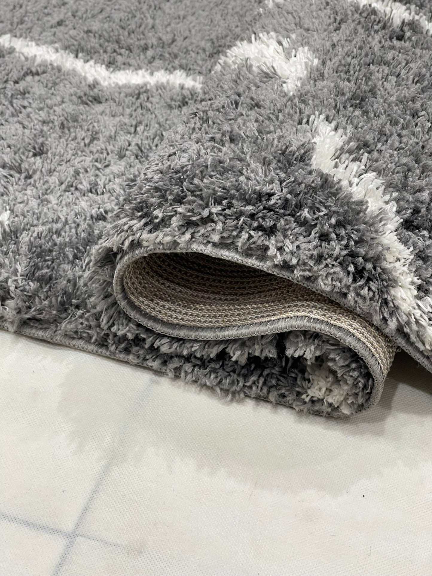 Turkish Shaggy Rug With Woven Back.  Size : 5 Ft Width x 7.3 Ft Length (160cm x 220cm) Article-13-Grey