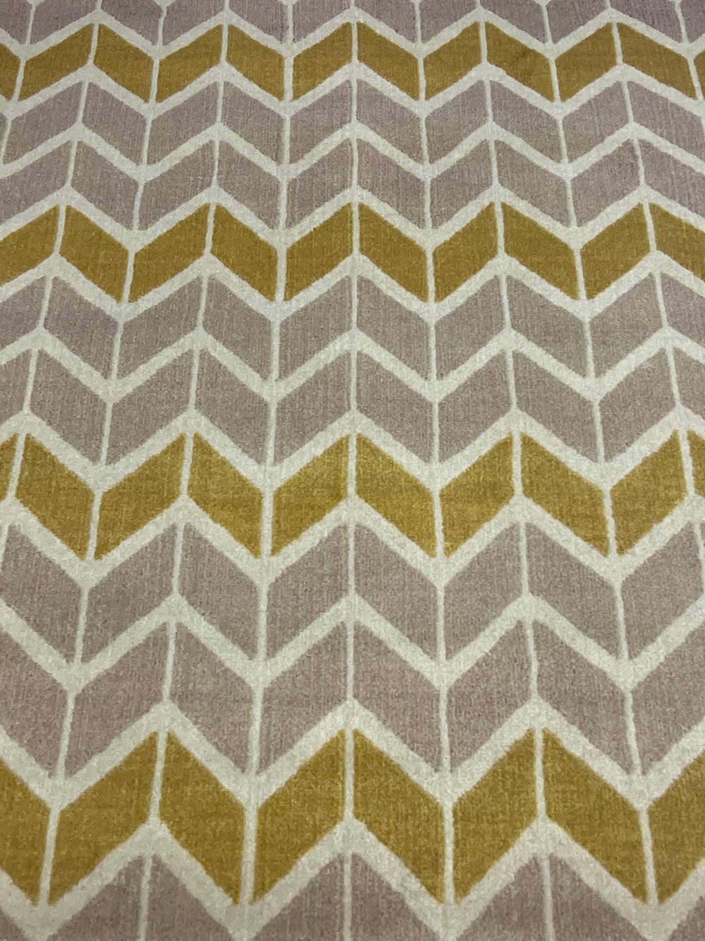 Modern Non-Woven TPR Anti Slip Rug.
Size : 5ft width  x 7.8ft length (150cm x 230cm)
Article-2702-Beige