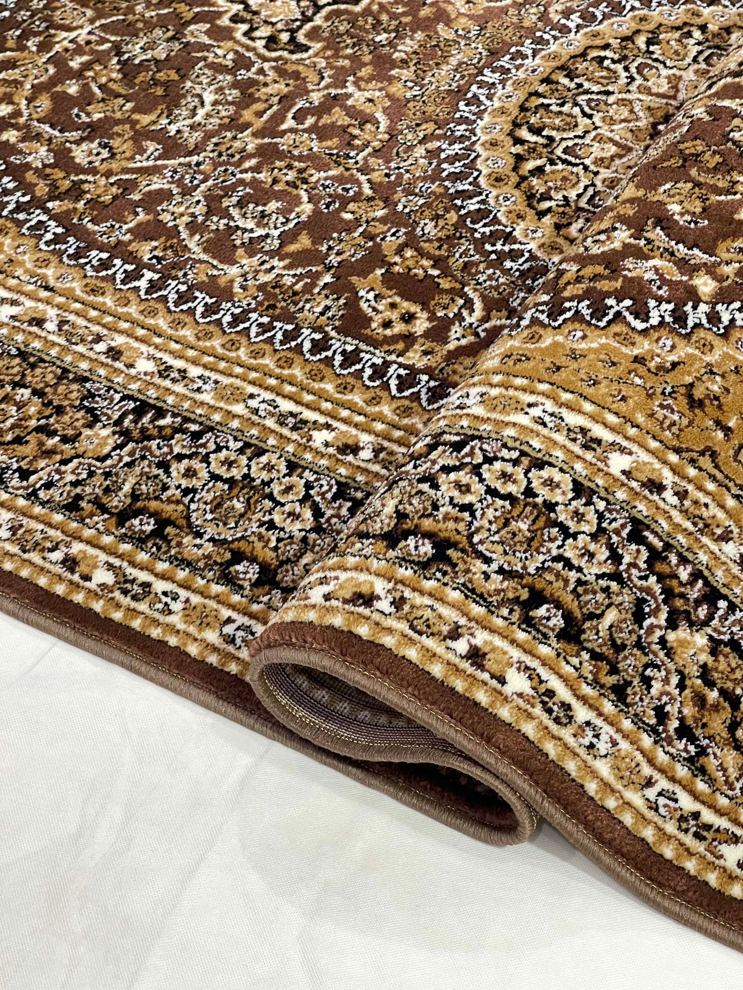 Persian polypropylene Rug,back woven(Article-22-Brown)
Size : 5ft width  x 7.3ft length (150cm x 220cm)