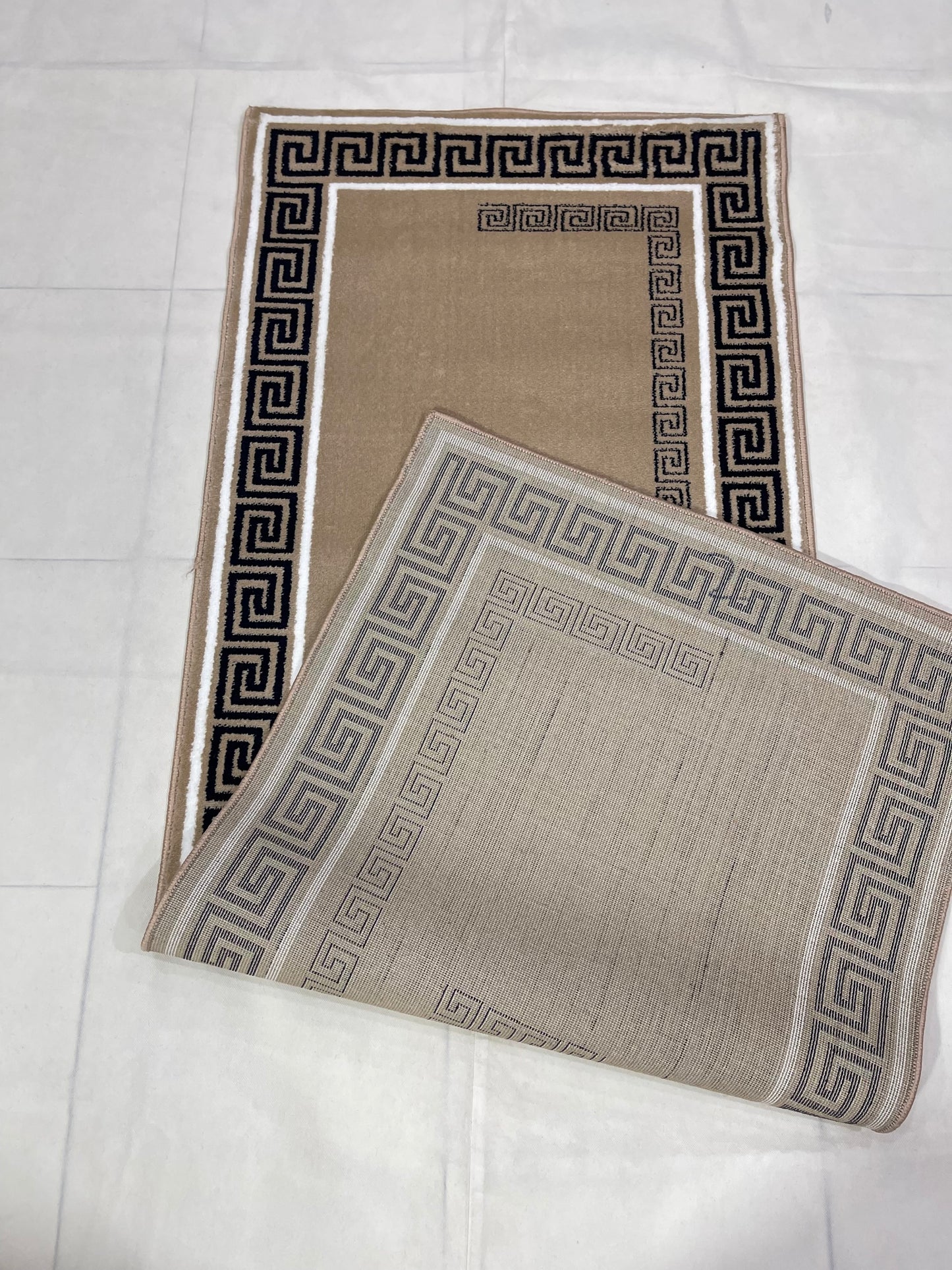 Mink Versace Polypropylene Woven Rug.  Size : 2.6 ft width x 6.6 ft length  (80 cm x 200cm)