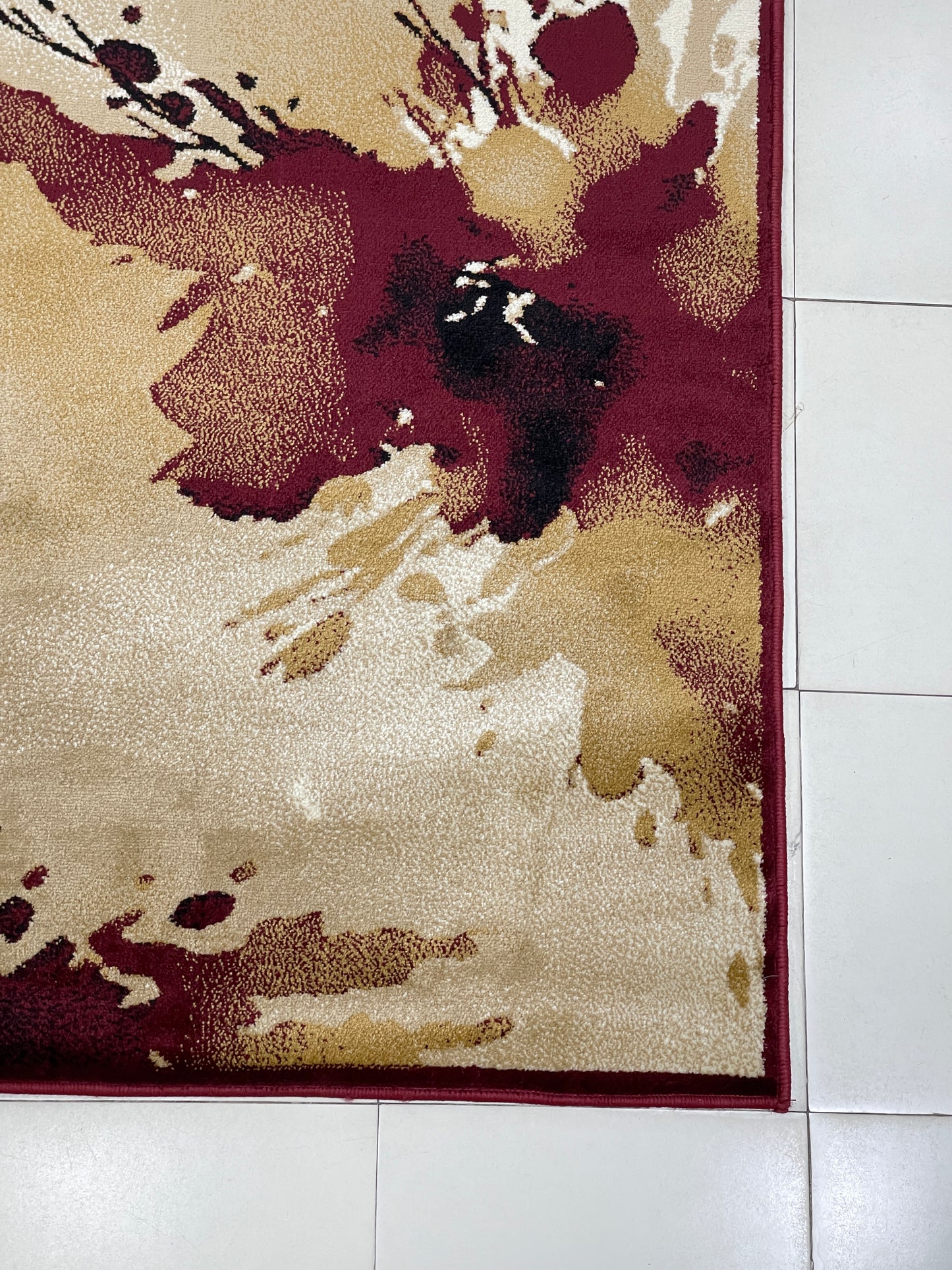 Modern Polypropylene Rug,back woven(Article-168-Red)
Size : 6.6 ft width x 9.6 ft length (200cm x 290cm)