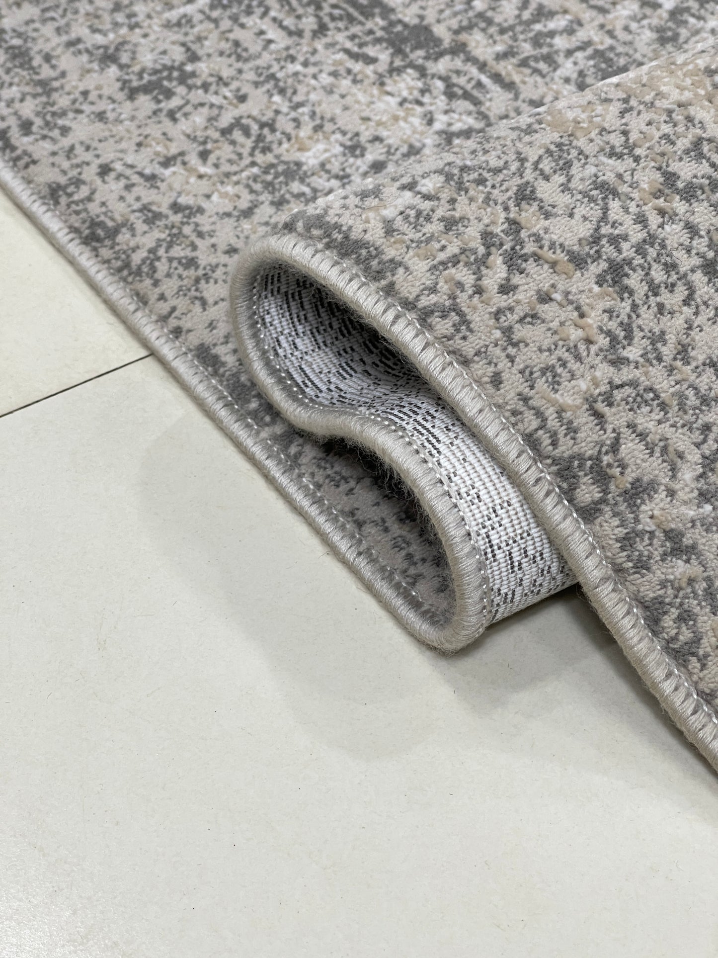 Irani viscose Rug , Woven Back Article-306-Grey Size : 3 ft width x 5 ft length (100 cm x 150cm)