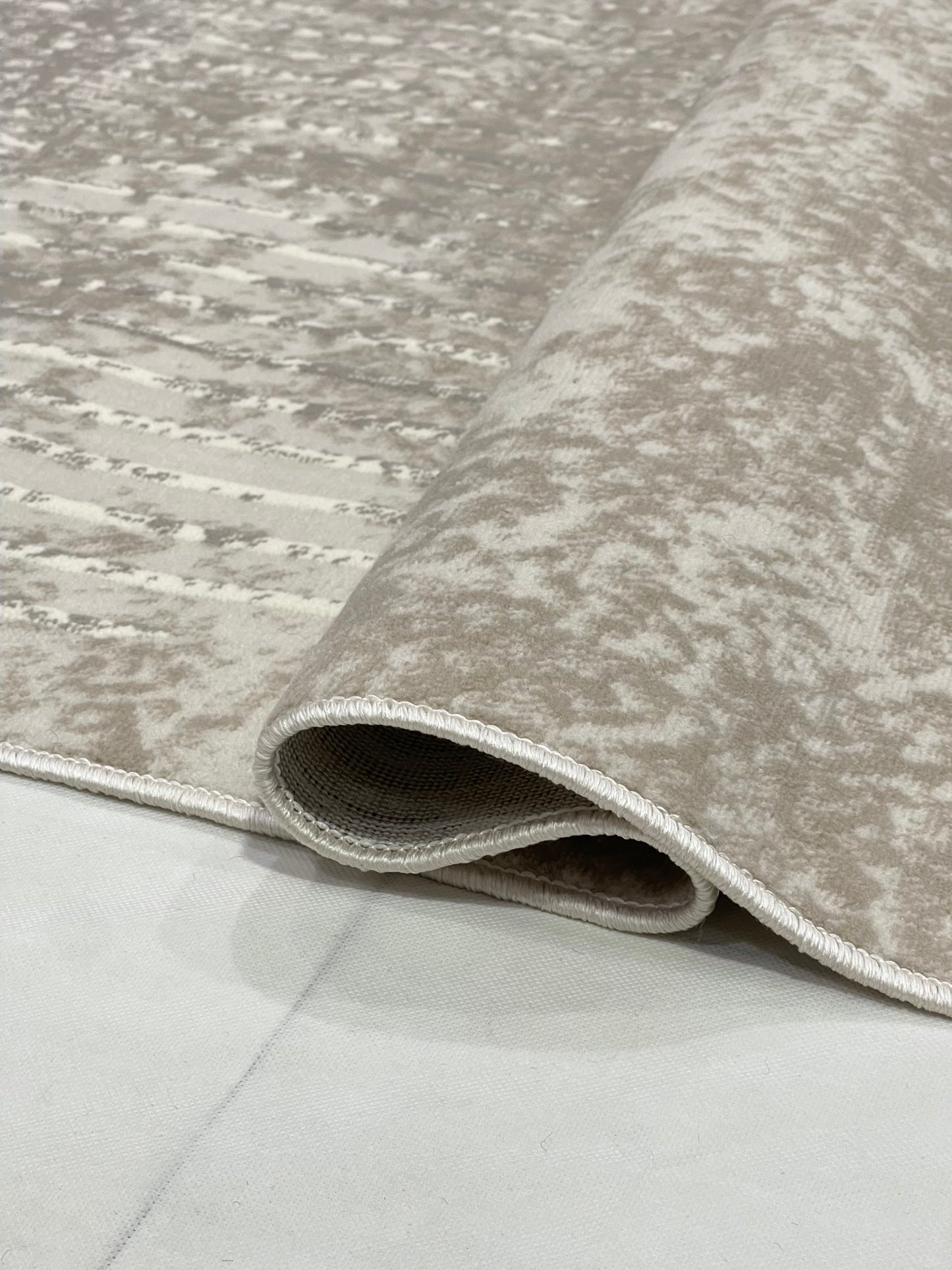Irani Vintage Woven Rug.
 Article -2042-Off white
Size: 4 ft width x 6 ft length ( 120cm x 180 cm)
