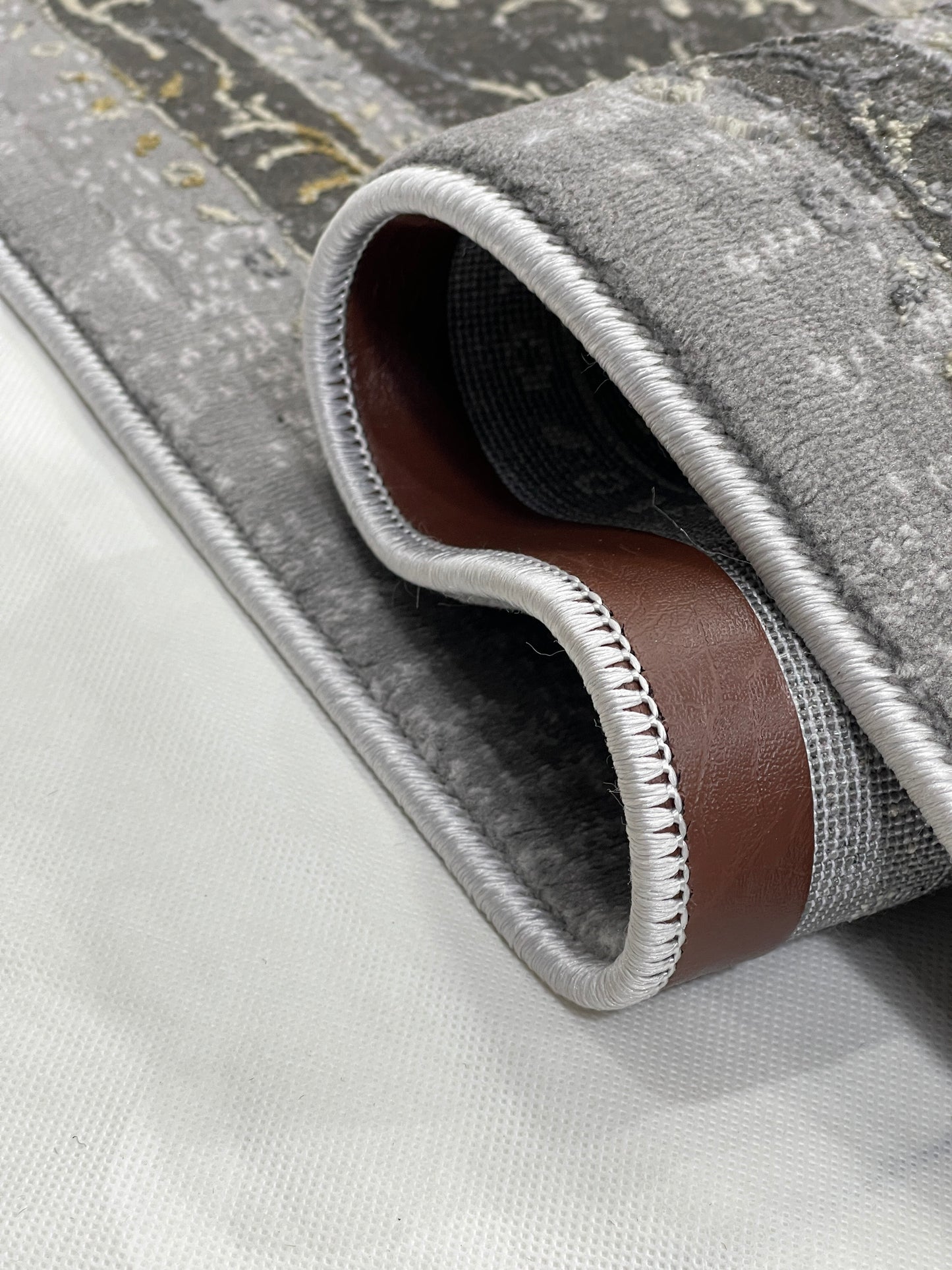 New Turkish Silk (Surya A) 
Size: 6.6 ft width x 9.6 ft length (200cm x 290cm)
Article -622- Grey & Beige