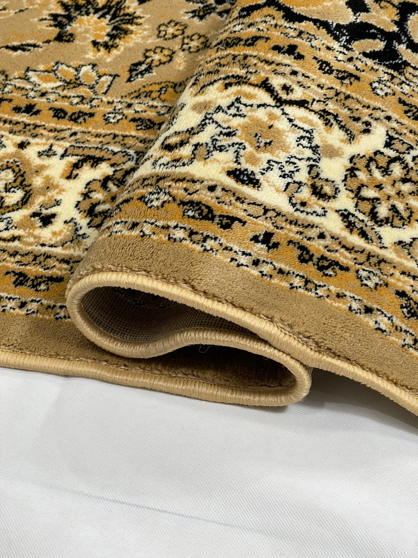 Persian polypropylene Rug,back woven(Article-01-Beige)
Size : 6.6 ft width x 9.6 ft length (200cm x 290cm)