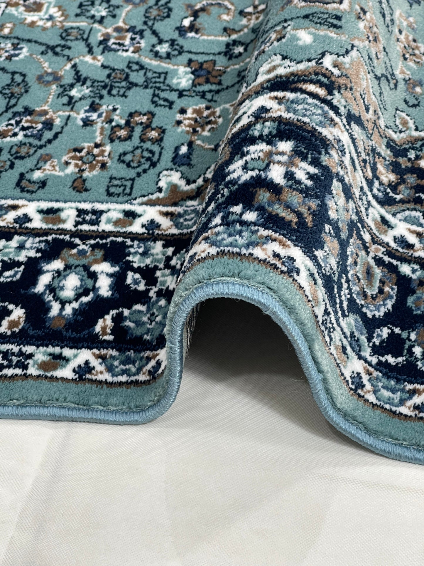 Persian Polypropylene Rug,back woven(Article-19-Feroze)
Size : 5ft width  x 7.3ft length (150cm x 220cm)