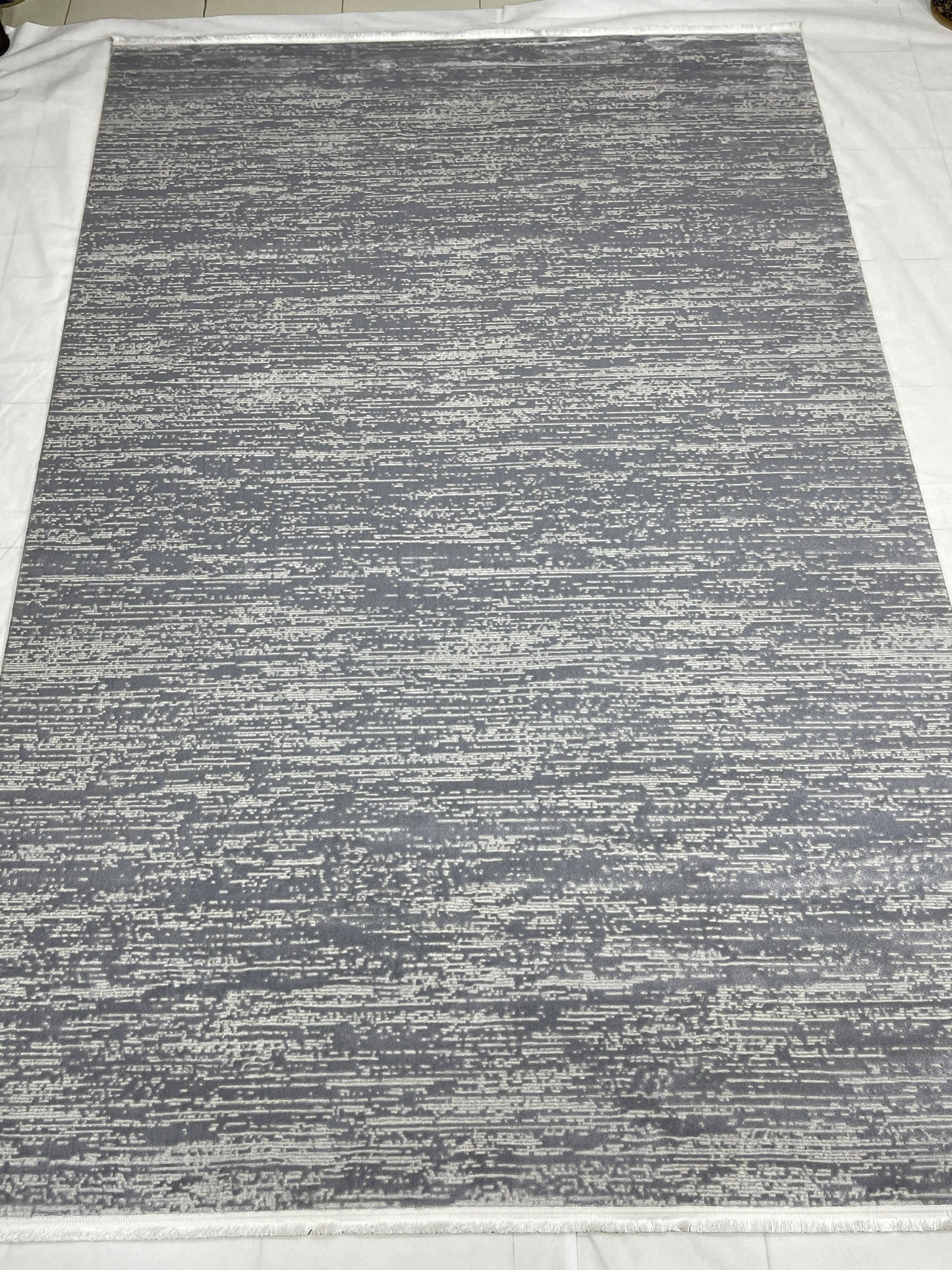 New Turkish Silk (Surya B) 
Size: 6.6 ft width x 9.6 ft length (200cm x 290cm)
Article -619- Grey