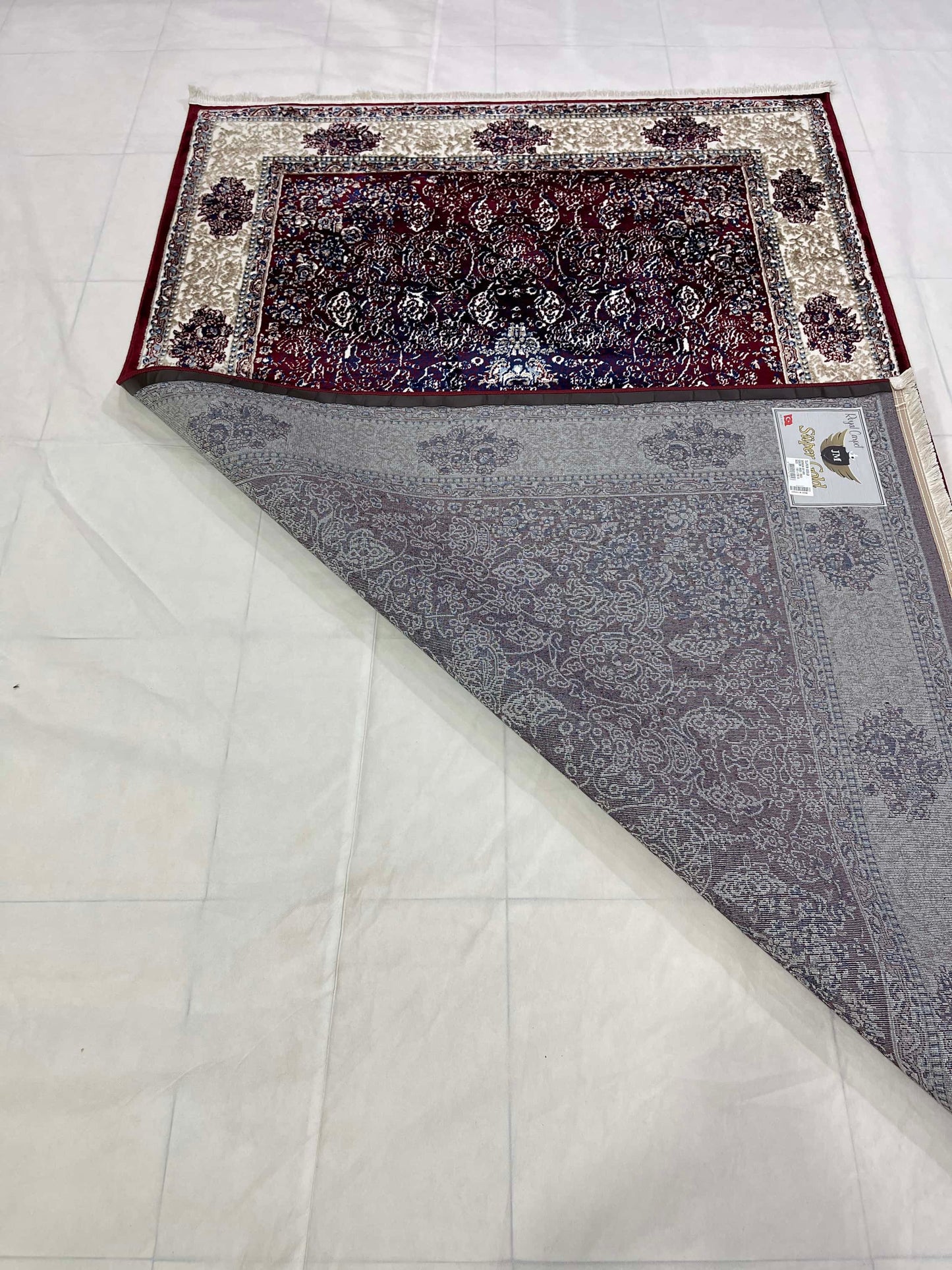 Turkish Top Quality Silk.(Article-112-Red)
Size : 5ft width  x 7.3ft length (150cm x 220cm)