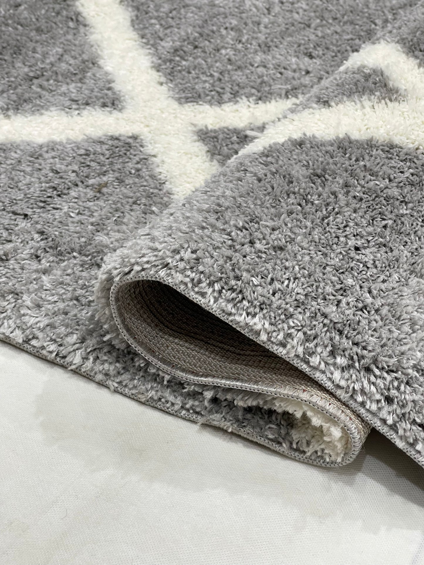 Turkish Shaggy Rug With Woven Back.  Size : 5 Ft Width x 7.3 Ft Length (160cm x 220cm) Article-12-Grey